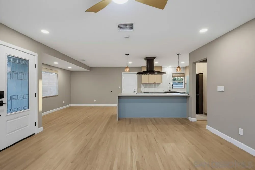 https://cdn.realtyfeed.com/cdn/127/260023471/51bdeec9d5a4d4f808aa38490eea899b.webp