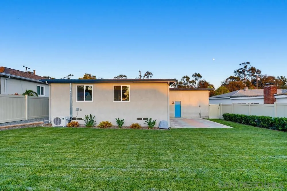 https://cdn.realtyfeed.com/cdn/127/260023471/821ebb84cadb5f23a10f7556b74470ac.webp