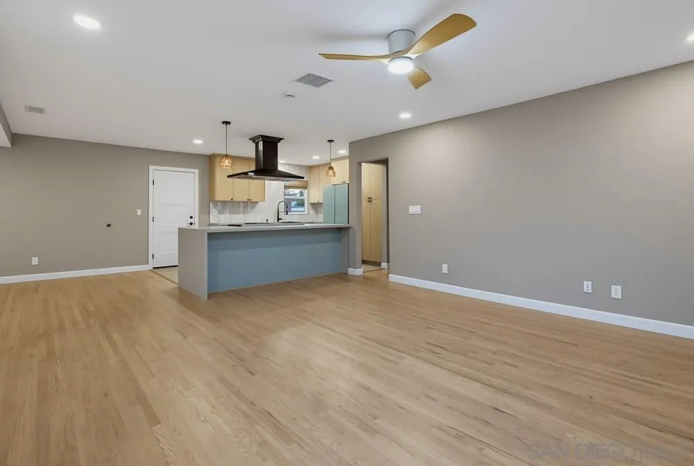 https://cdn.realtyfeed.com/cdn/127/260023471/9c46093fe3186490fd648b8e0fe9c327.webp