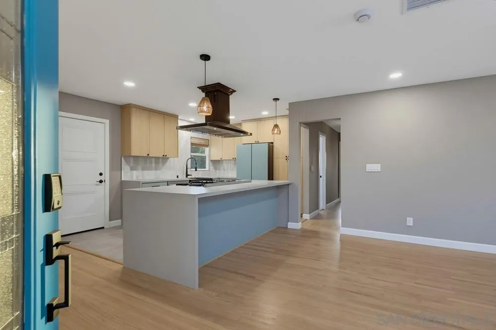 https://cdn.realtyfeed.com/cdn/127/260023471/9f4406fa0cc3f964f9845c794cf3708c.webp