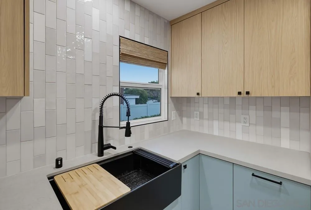 https://cdn.realtyfeed.com/cdn/127/260023471/c54e837fa57bc8da58a885e205c5fc7d.webp