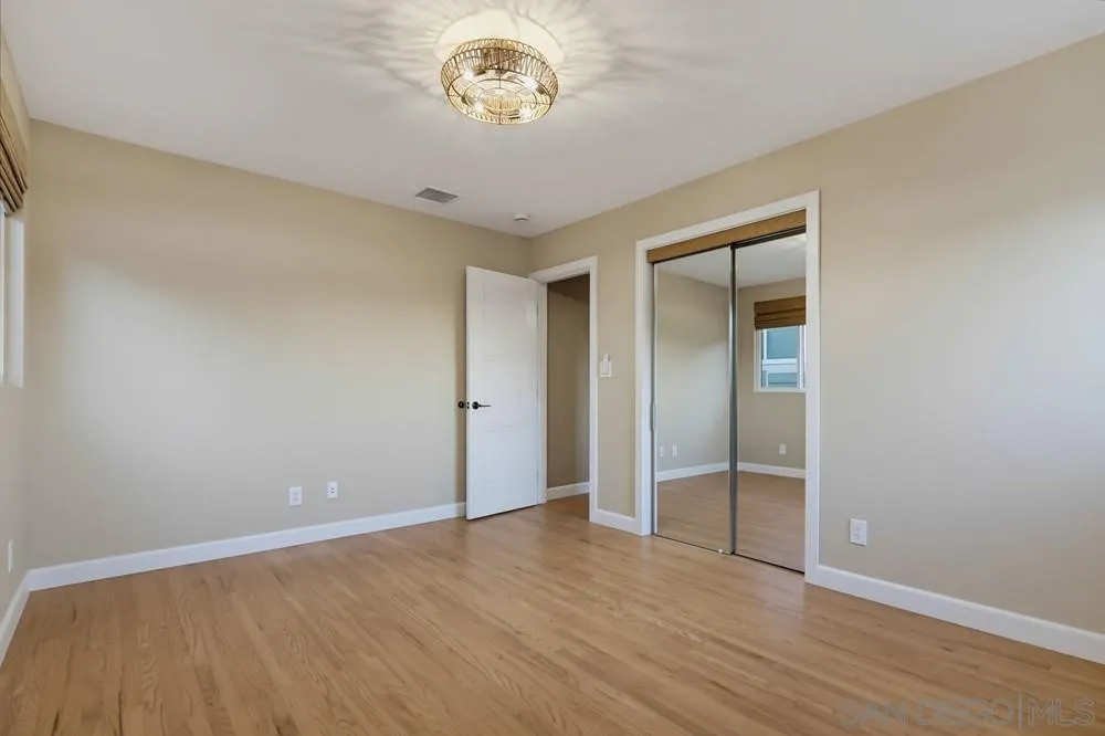 https://cdn.realtyfeed.com/cdn/127/260023471/df9eaa11e911188a6c17391dce25010c.webp