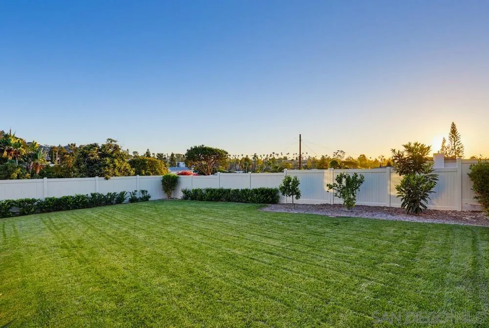 https://cdn.realtyfeed.com/cdn/127/260023471/e64c9b192add33b771970d967be84898.webp