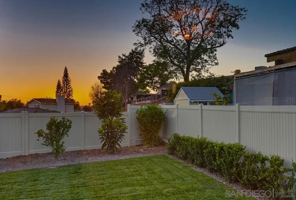 https://cdn.realtyfeed.com/cdn/127/260023471/ef6d2ffe4d2058810a3f8a4a1058bdd2.webp