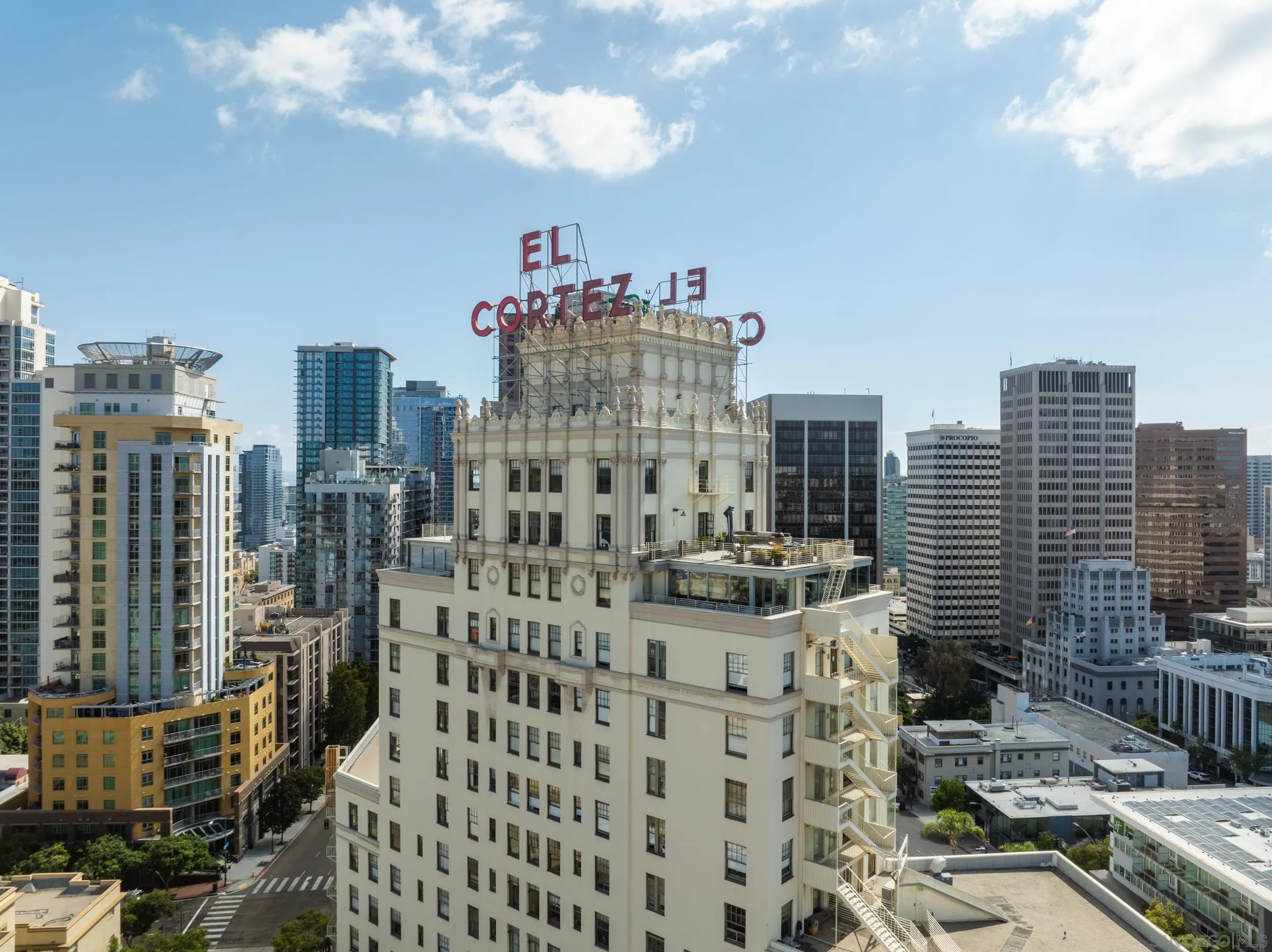https://cdn.realtyfeed.com/cdn/127/260023477/032dcb964f3810389da8b74bf506077a.webp