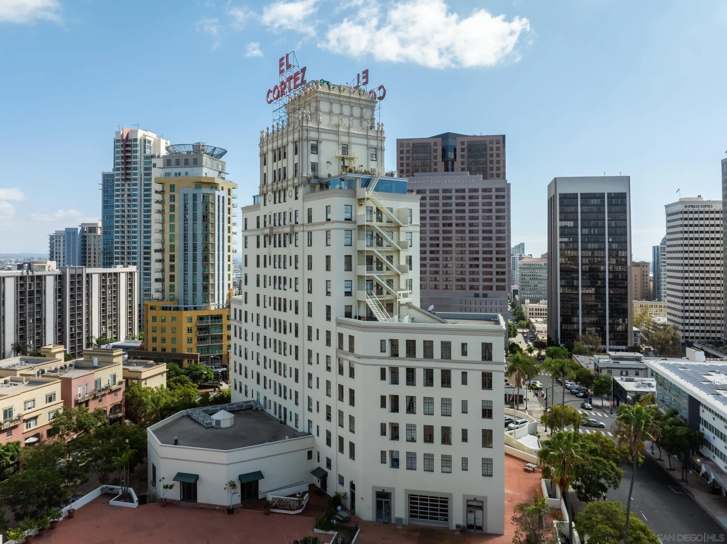 https://cdn.realtyfeed.com/cdn/127/260023477/1036d1818167e0d79e7ba39031d5be47.webp