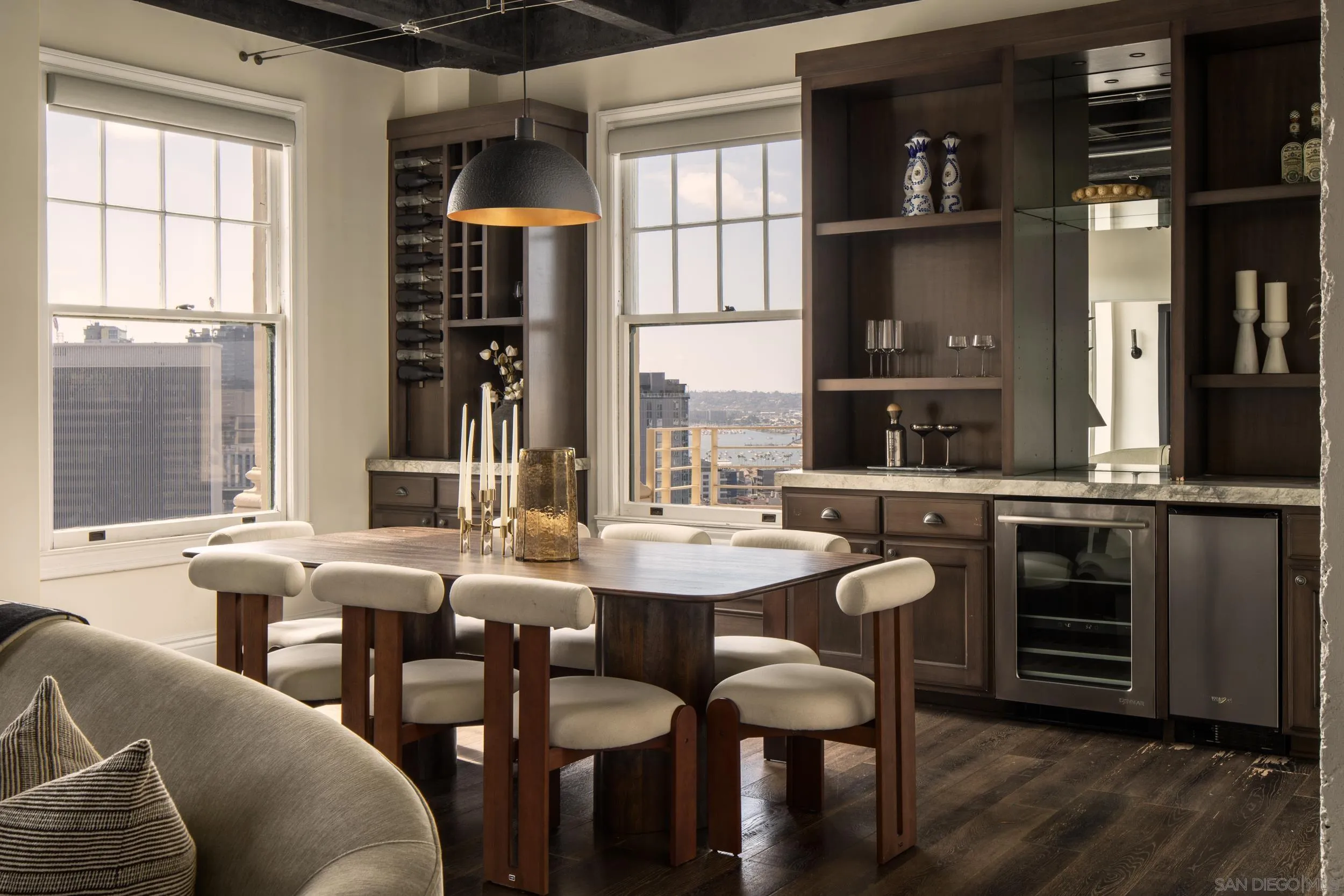 https://cdn.realtyfeed.com/cdn/127/260023477/1ca4bce180ab3f89fba14707dcf78d81.webp