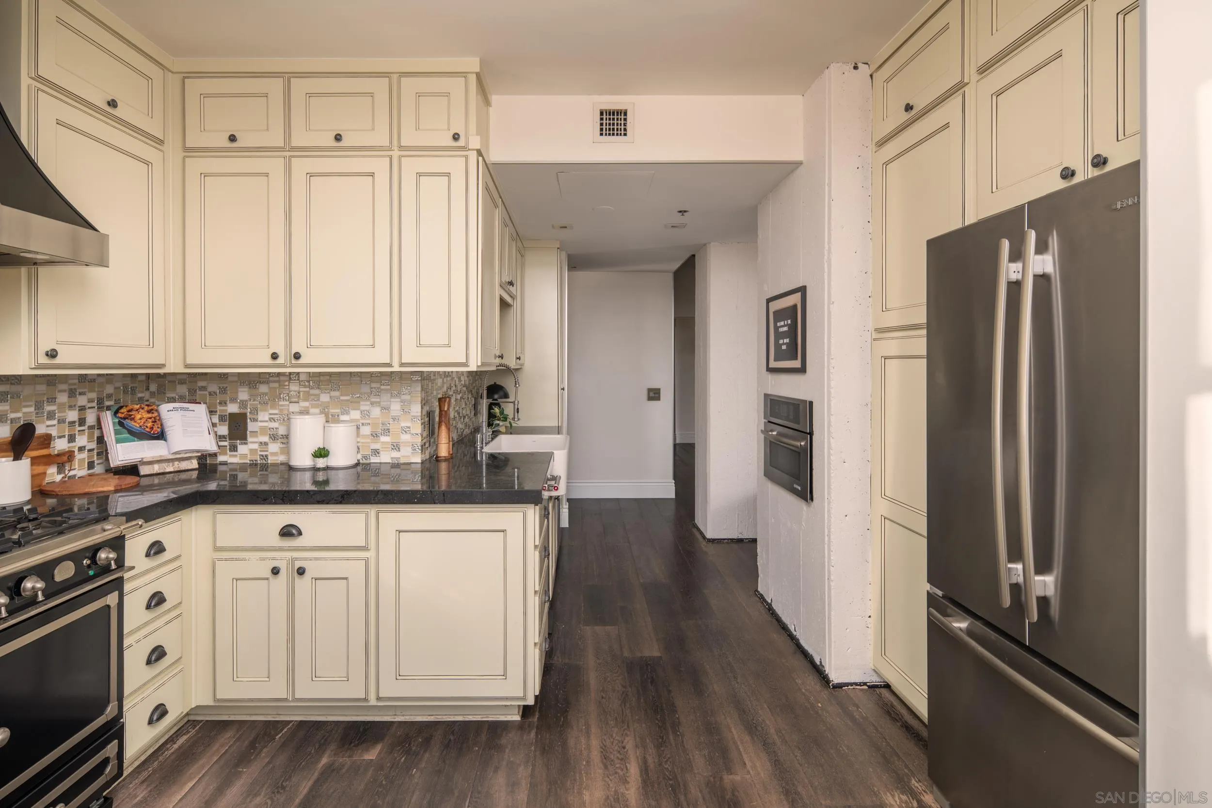 https://cdn.realtyfeed.com/cdn/127/260023477/21921828177443b7043a9b34187cc6f4.webp