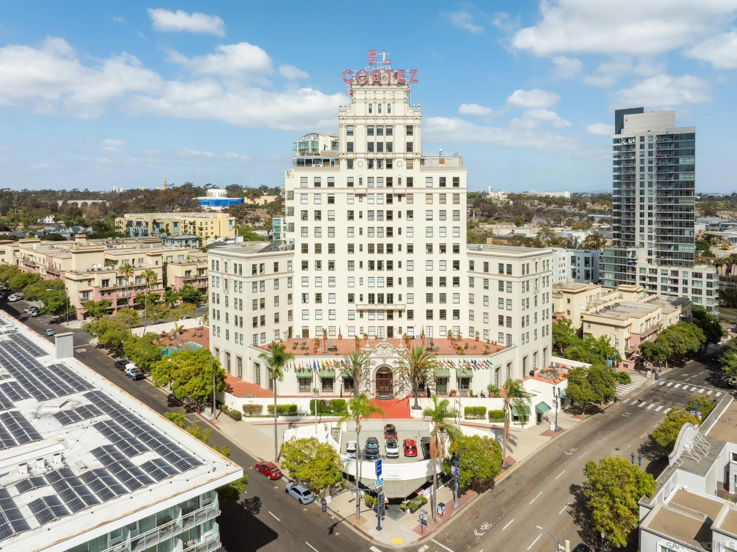 https://cdn.realtyfeed.com/cdn/127/260023477/97de33370cdd23910f5d1e91a4d4a788.webp