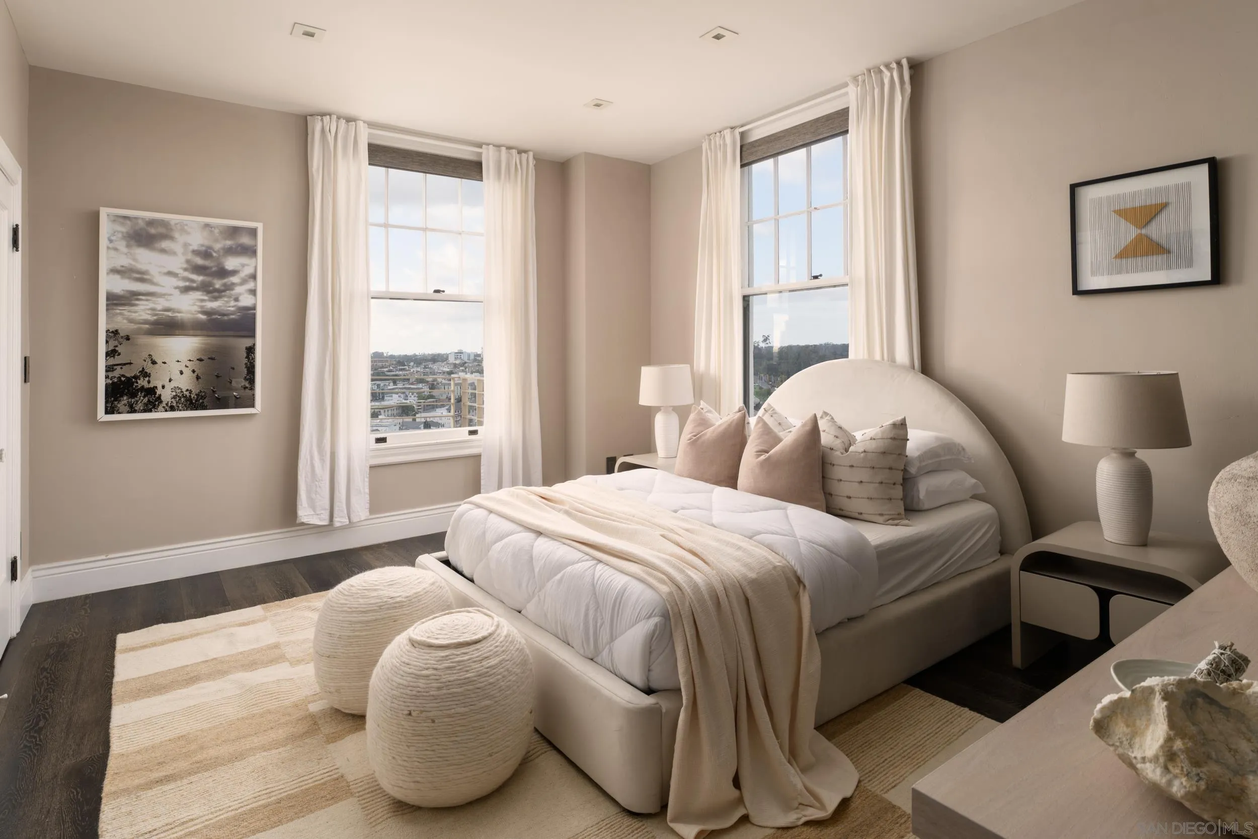 https://cdn.realtyfeed.com/cdn/127/260023477/afcac0d7f9666c2eec2d37efe993cdc8.webp