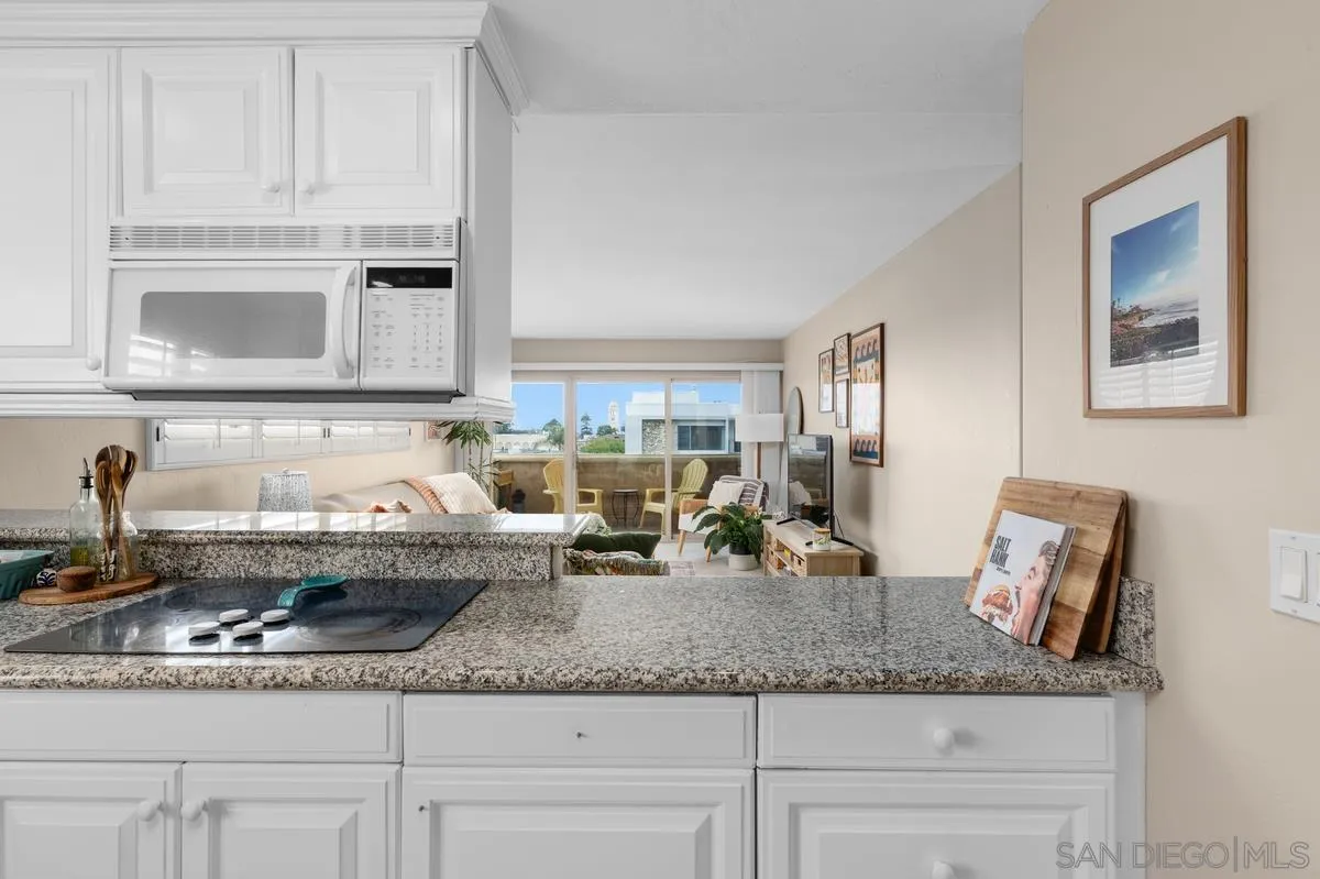 https://cdn.realtyfeed.com/cdn/127/260023481/27c935fc35ace7890bfa06f8b60d22e8.webp