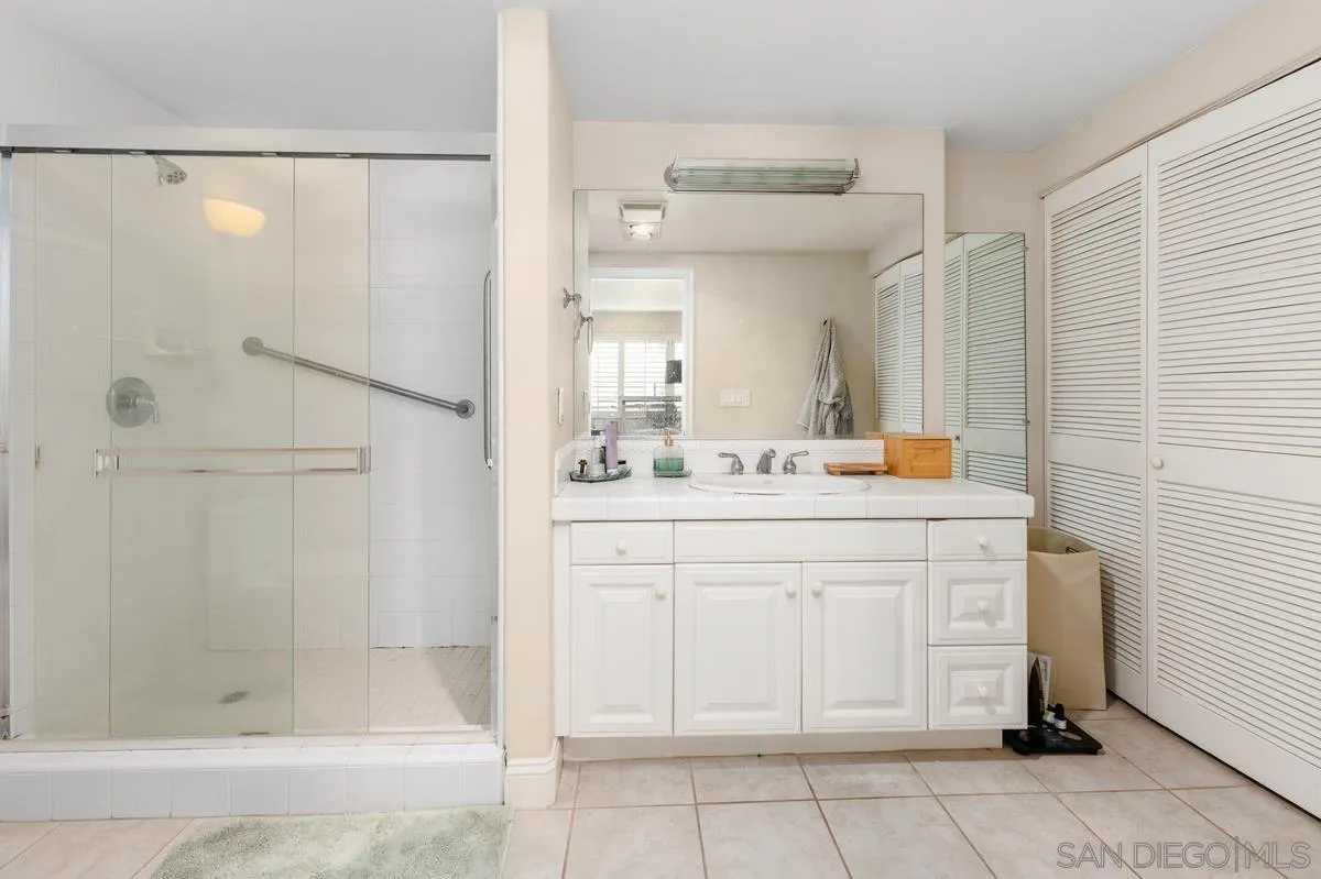https://cdn.realtyfeed.com/cdn/127/260023481/5651394dd5c2b0a9ca66da11e8e0355e.webp