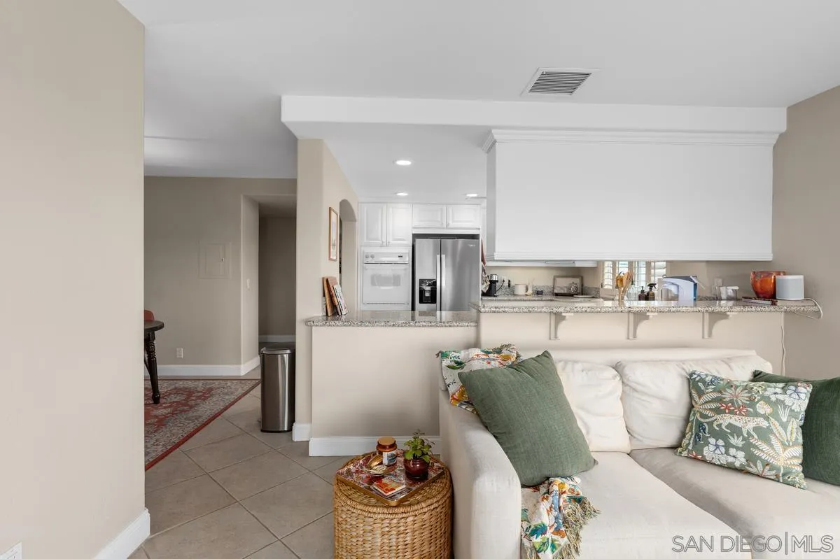 7635 Eads Ave Unit 306, La Jolla, CA 92037 - Photo 4 of 23, La Jolla, CA