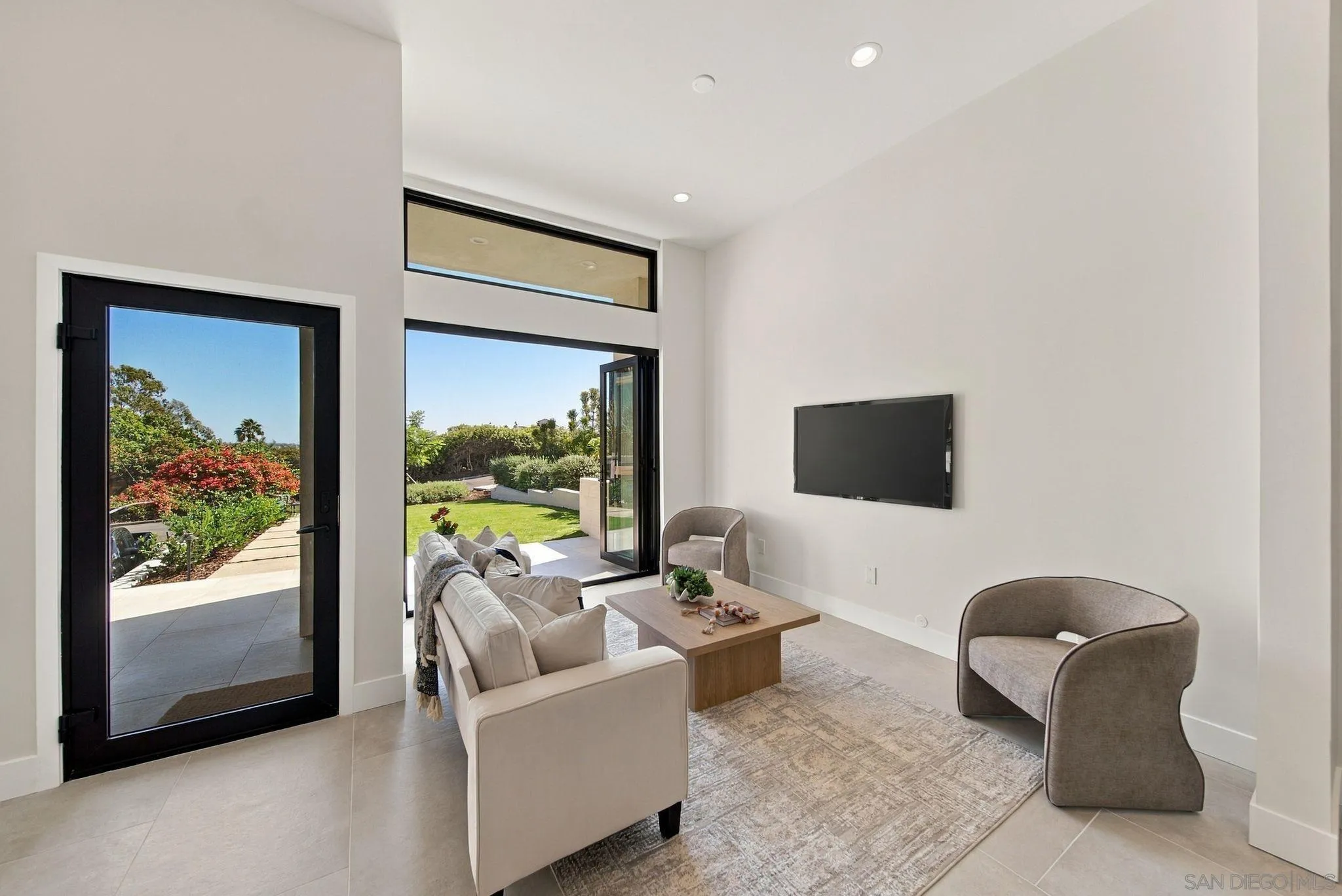 https://cdn.realtyfeed.com/cdn/127/260023482/55f38e3ca066427f27bc23dfca734f3e.webp