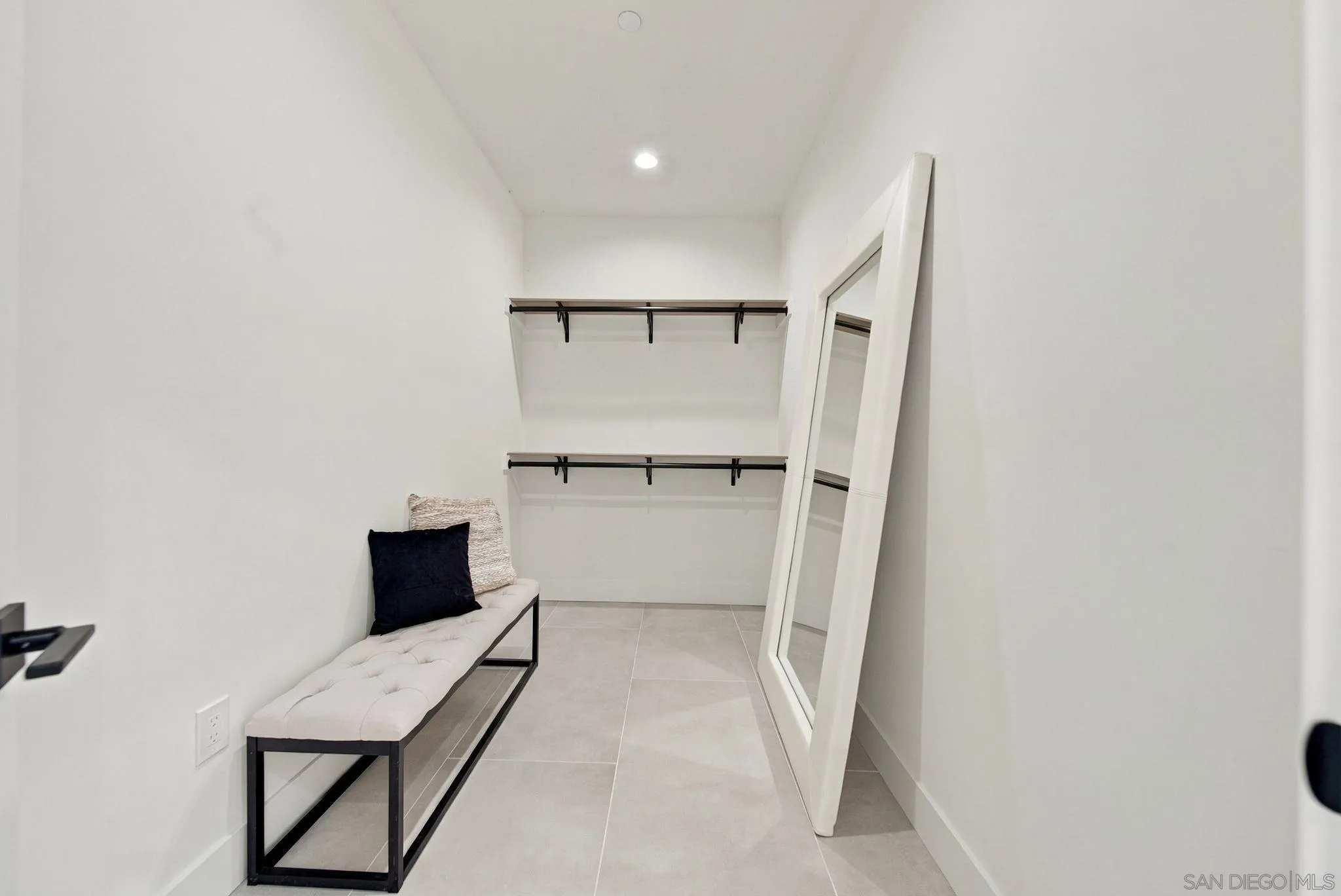 https://cdn.realtyfeed.com/cdn/127/260023482/9c0d9445c40a48246e1229d976e5a336.webp