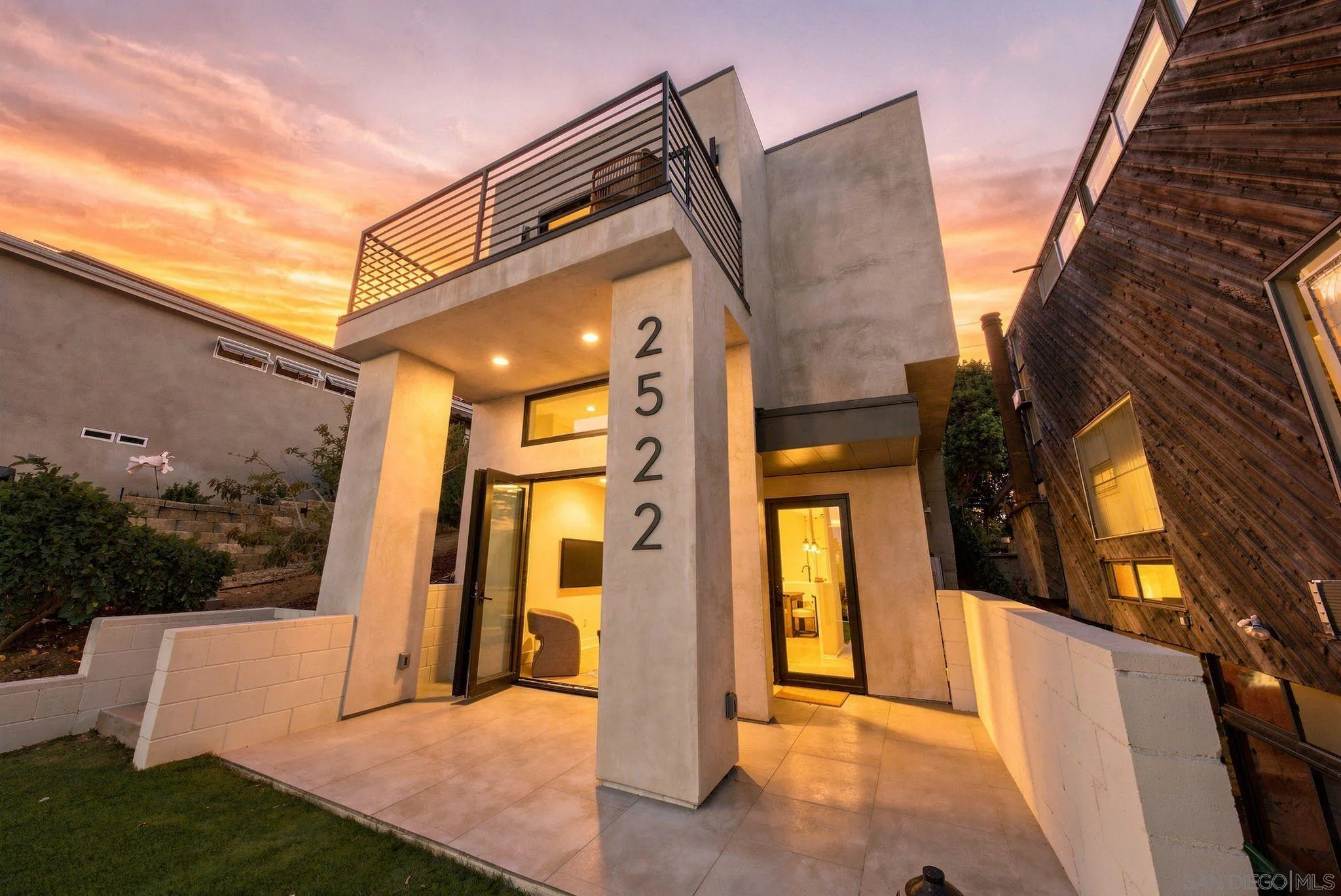 2522 Chalcedony St, San Diego, CA 92109 - Main photo, San Diego, CA