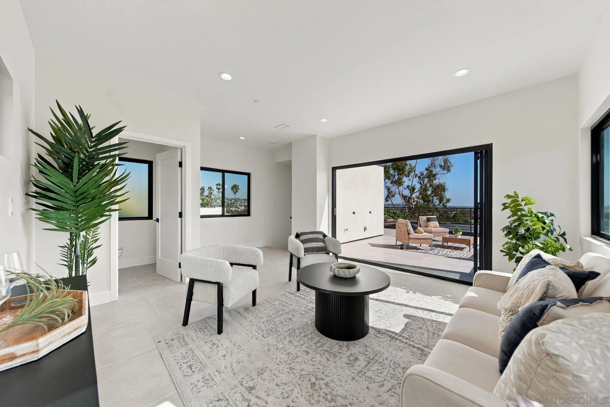 https://cdn.realtyfeed.com/cdn/127/260023482/ba90deb33ffaa07554bd4ba9b5738ff3.webp