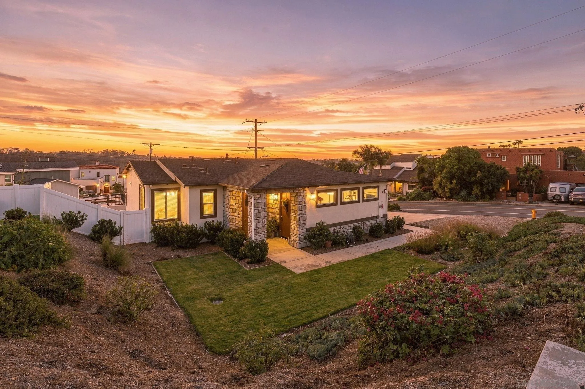 https://cdn.realtyfeed.com/cdn/127/260023484/9042fd986296cf5b6304a08da85fde13.webp
