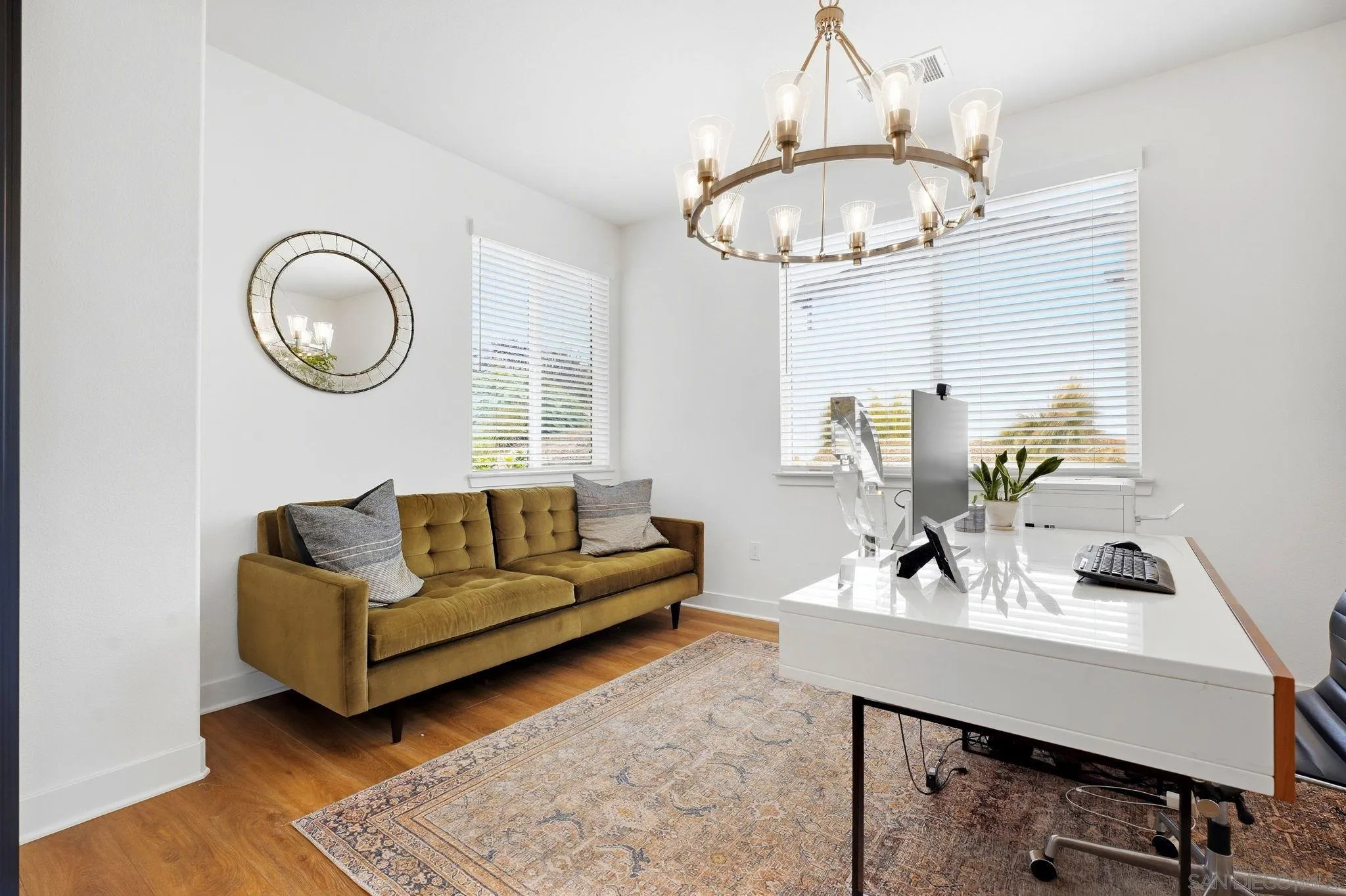 https://cdn.realtyfeed.com/cdn/127/260023484/b03d23f5b56d7840ed97628872da5953.webp