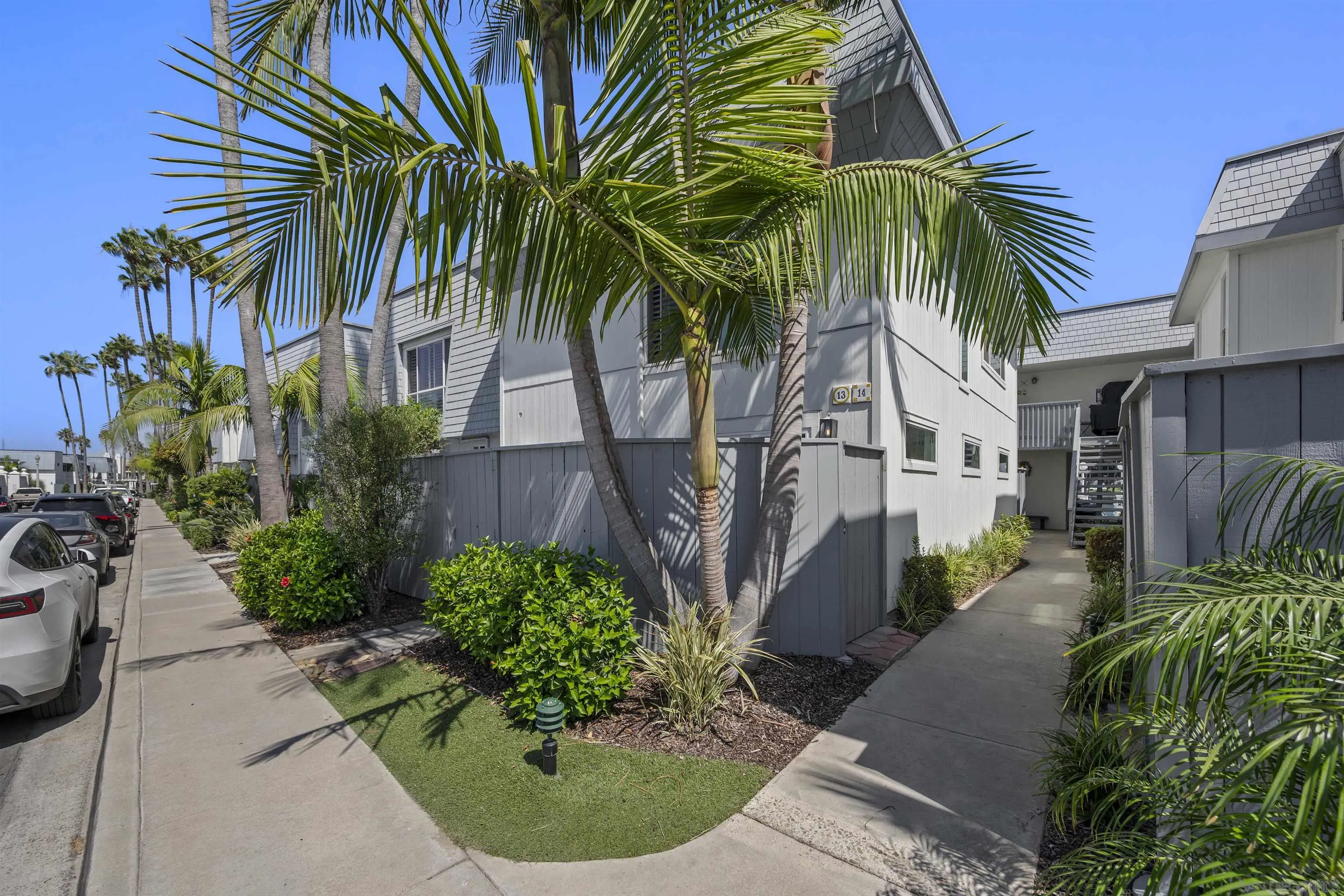 https://cdn.realtyfeed.com/cdn/127/260023489/e3efc2c3aca813e317b8f727ede47a0d.webp