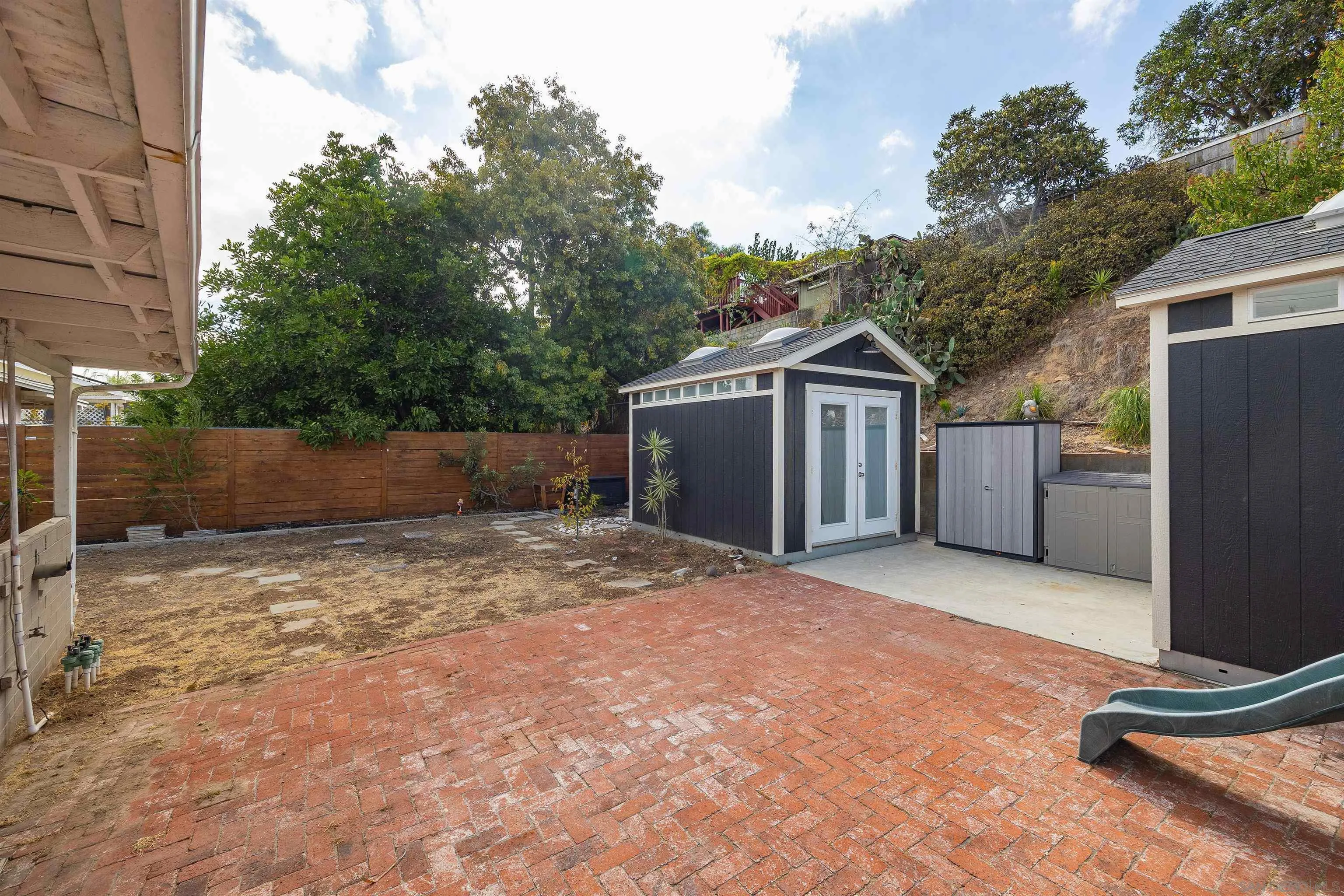 https://cdn.realtyfeed.com/cdn/127/260023490/448b07f1a0e4df9c38a490ddafd8f508.webp