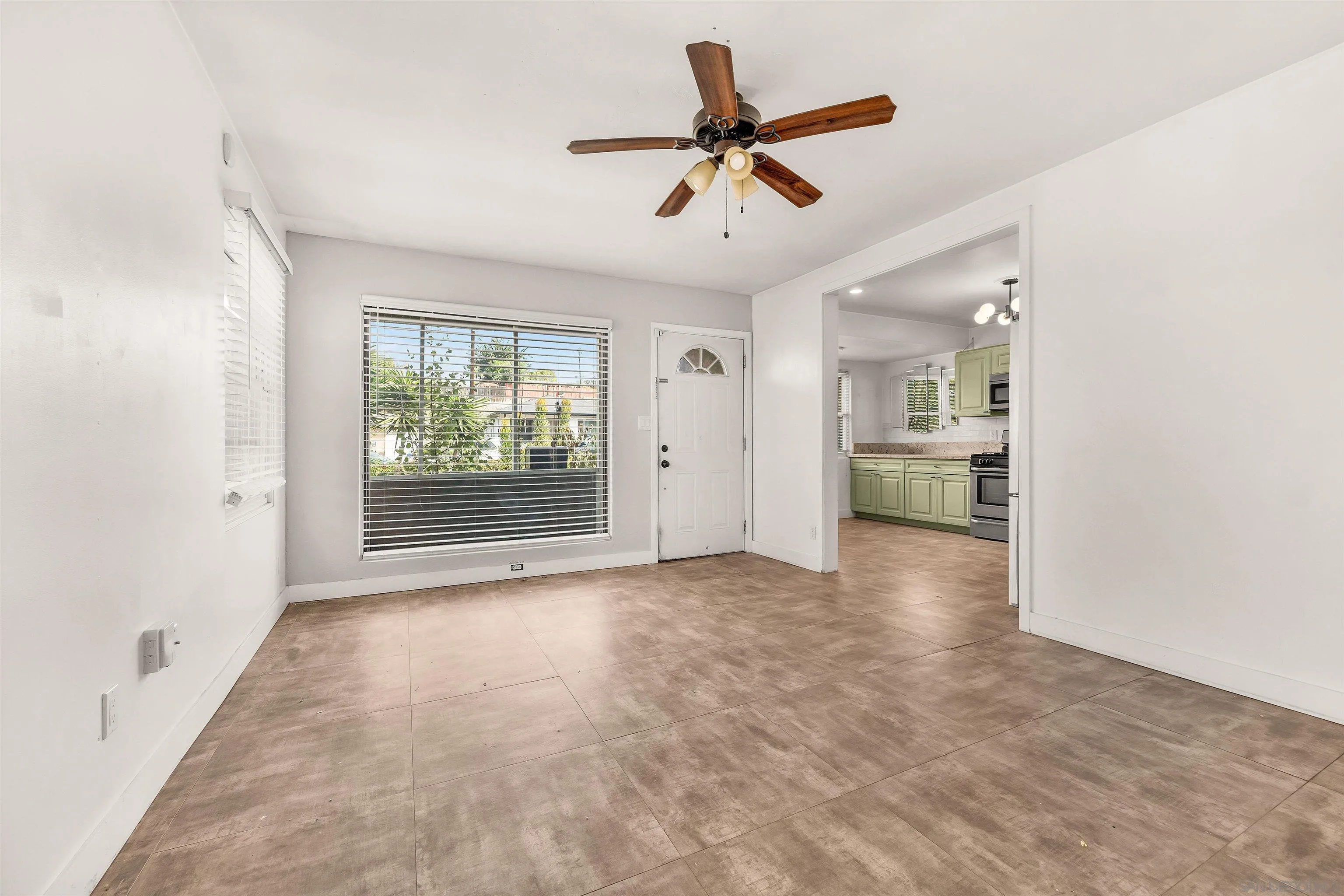 https://cdn.realtyfeed.com/cdn/127/260023490/926d0cca20d4049566b1d4b9116d3627.webp