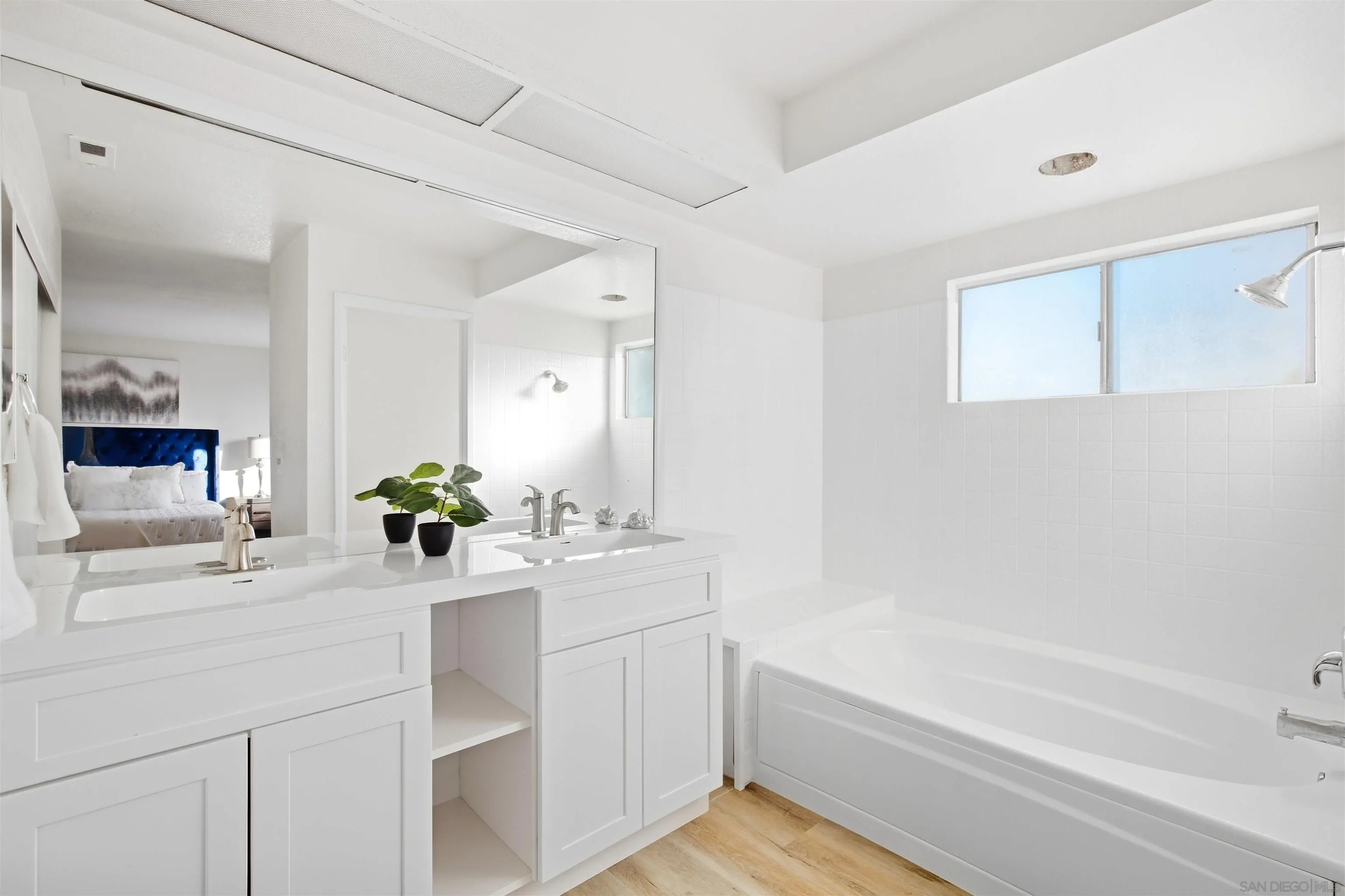 https://cdn.realtyfeed.com/cdn/127/260023491/85637c1e82150dd63e8e6c4d7a0249da.webp