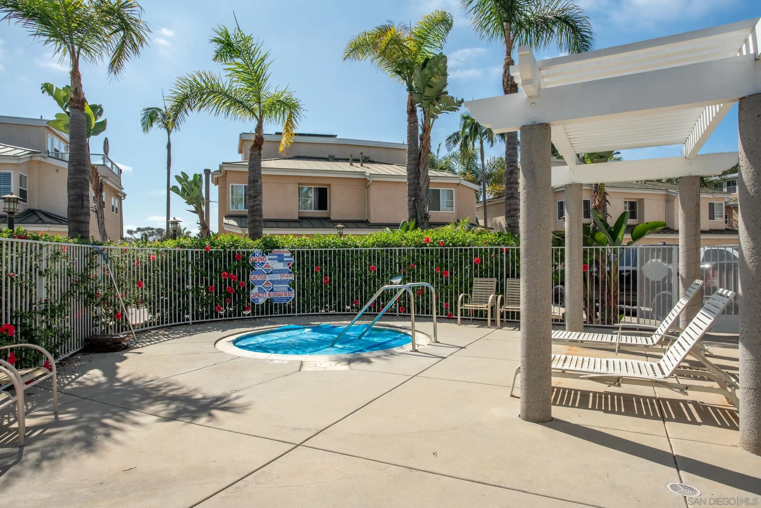 https://cdn.realtyfeed.com/cdn/127/260023496/01222c072d00b9e2a9f95618164bd5e0.webp