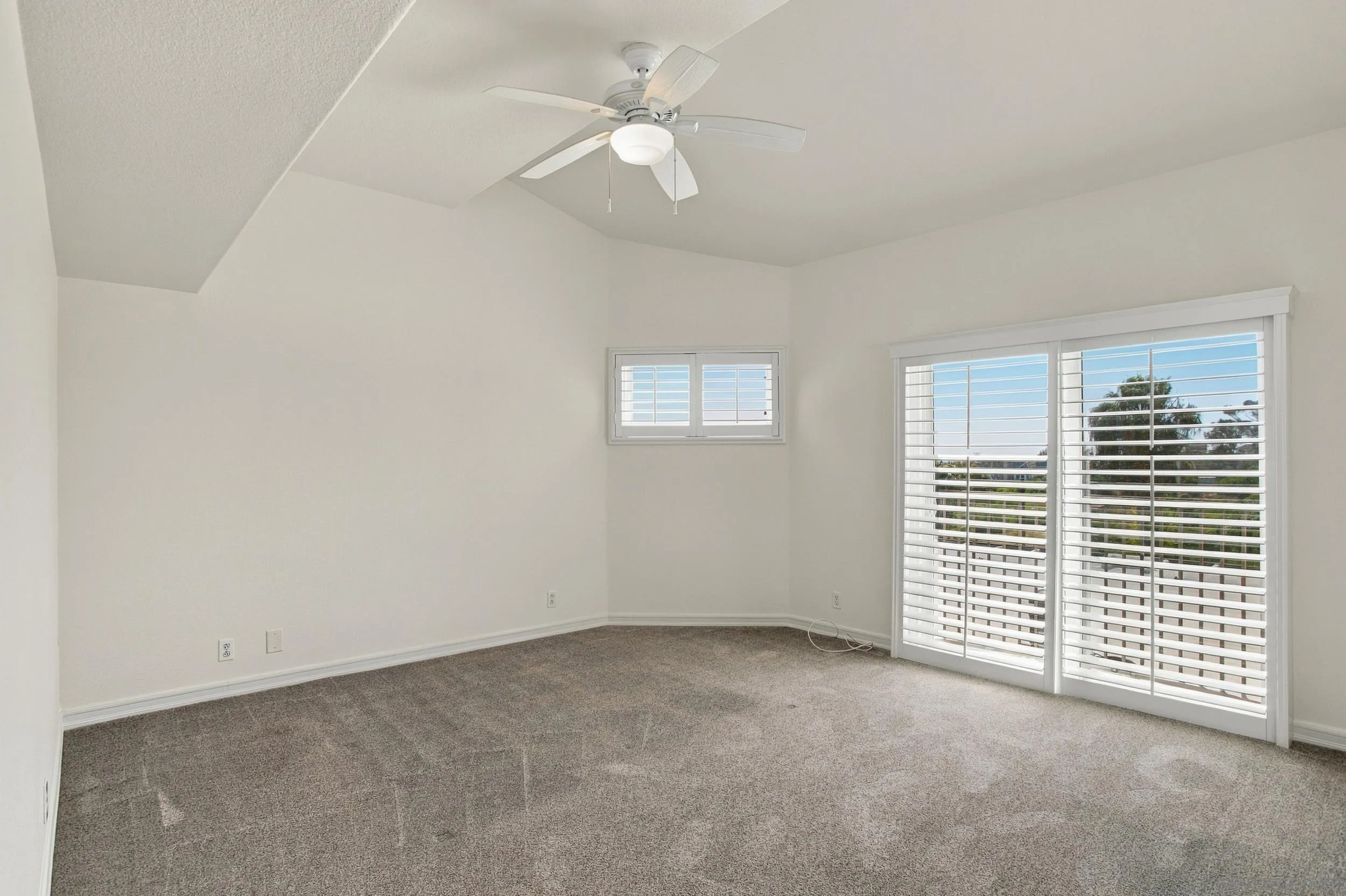 https://cdn.realtyfeed.com/cdn/127/260023496/13ad26d4e6e3f6be065d4a9754470ac3.webp