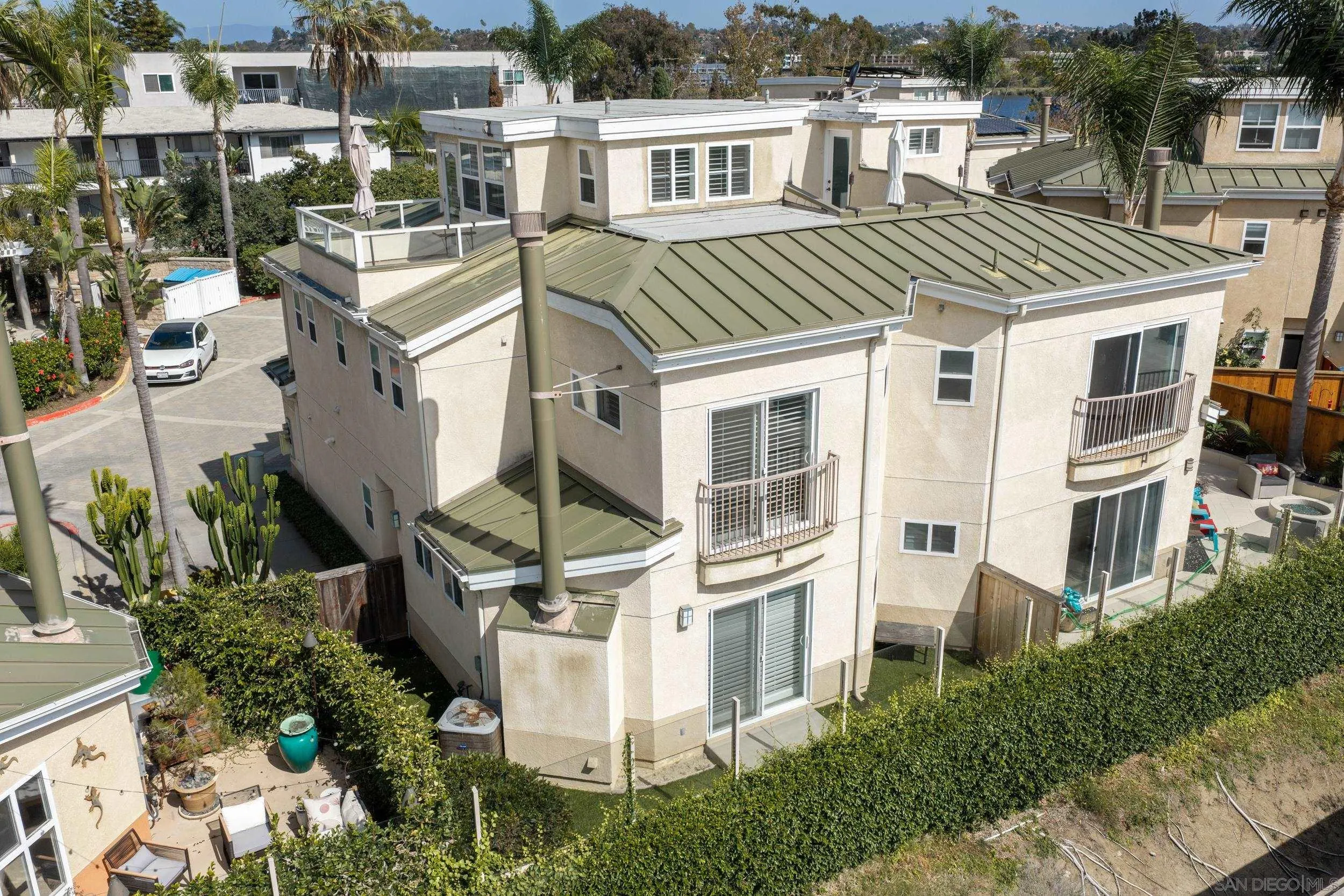 https://cdn.realtyfeed.com/cdn/127/260023496/1fce744124fe3e241e6e92913aa934cc.webp