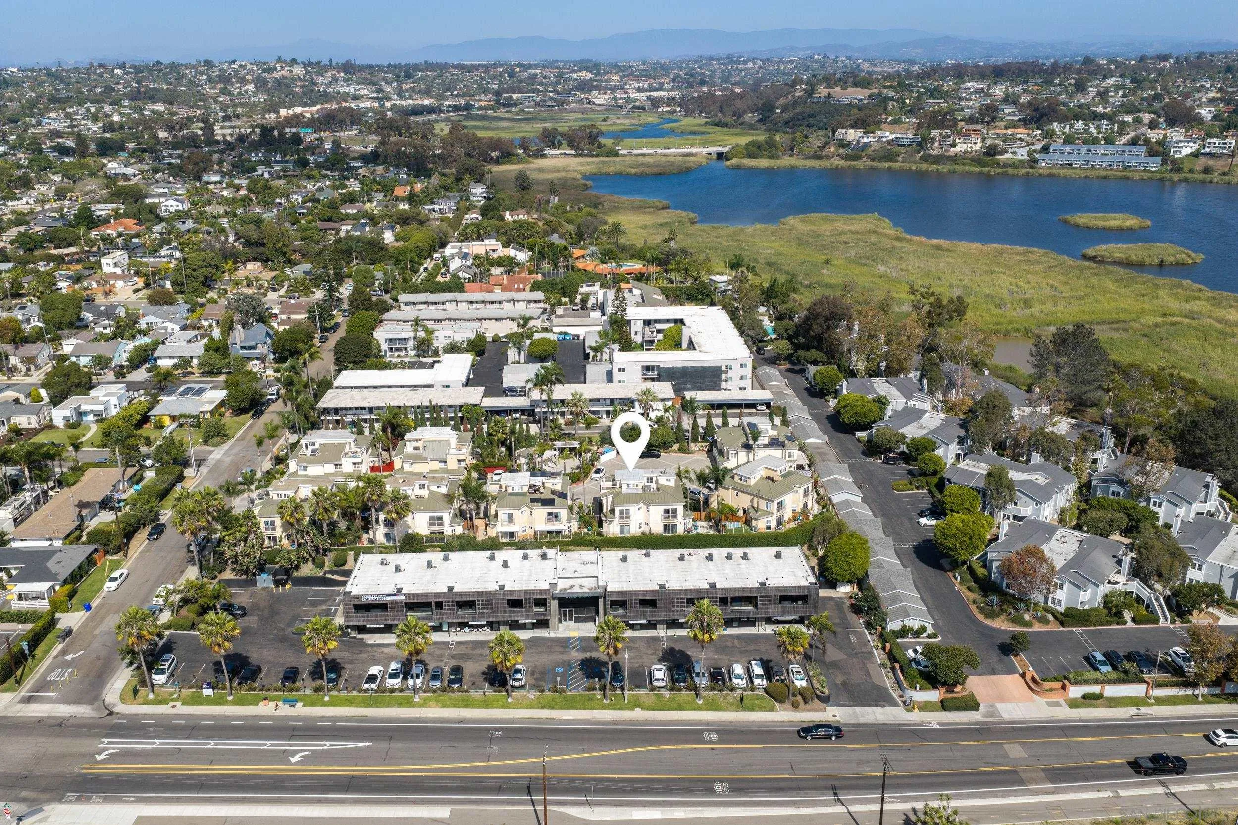 https://cdn.realtyfeed.com/cdn/127/260023496/23641693fe2d3316e1639005f1ad0f86.webp