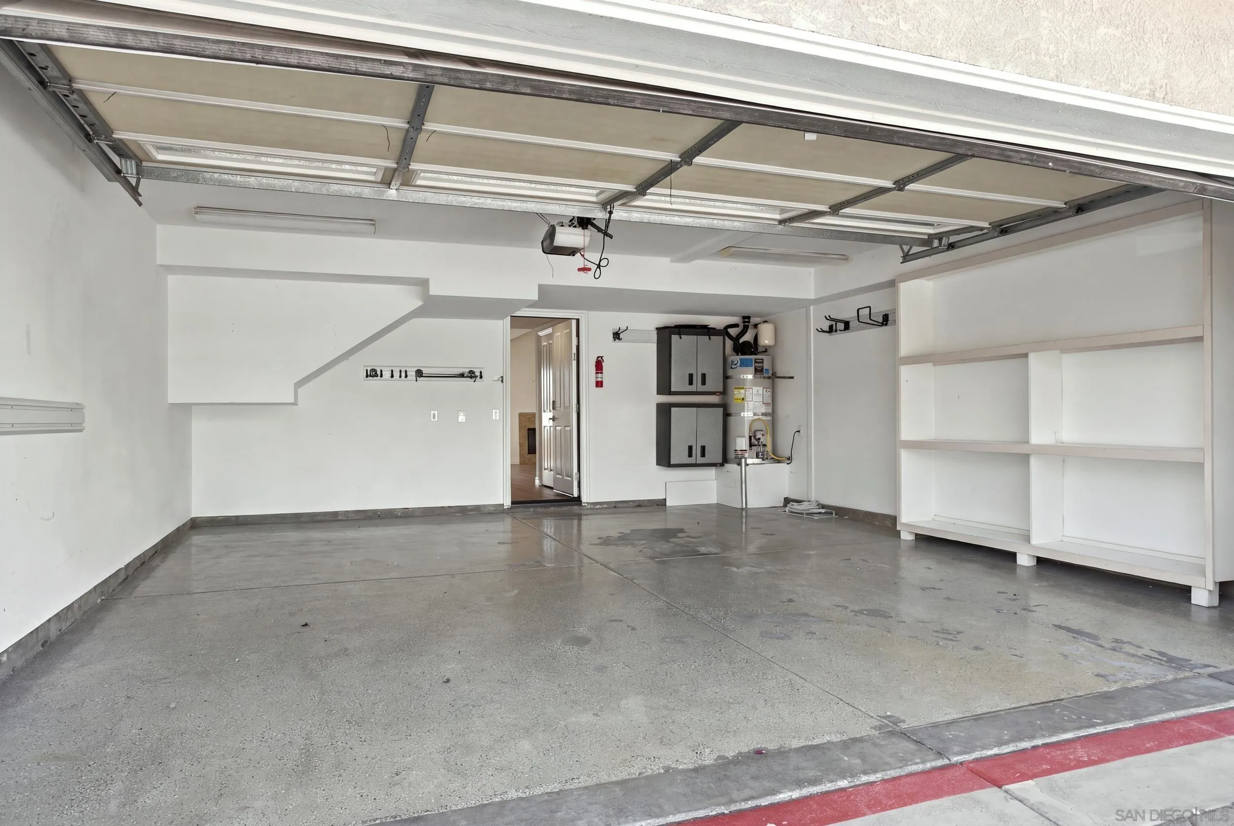 https://cdn.realtyfeed.com/cdn/127/260023496/2fea261a4ef4fab6354e43d3f004234e.webp