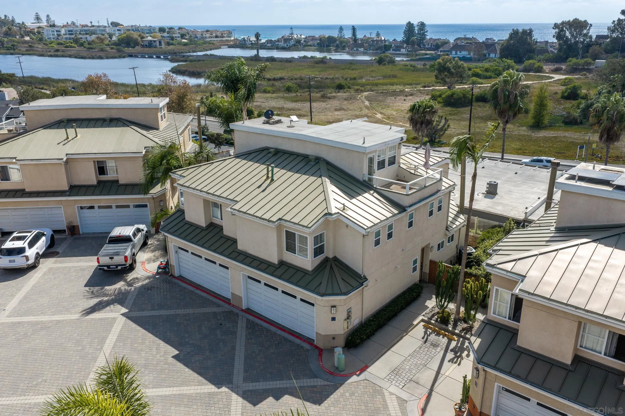 https://cdn.realtyfeed.com/cdn/127/260023496/bd6c5955d6a293c9818e5d2da41345a8.webp