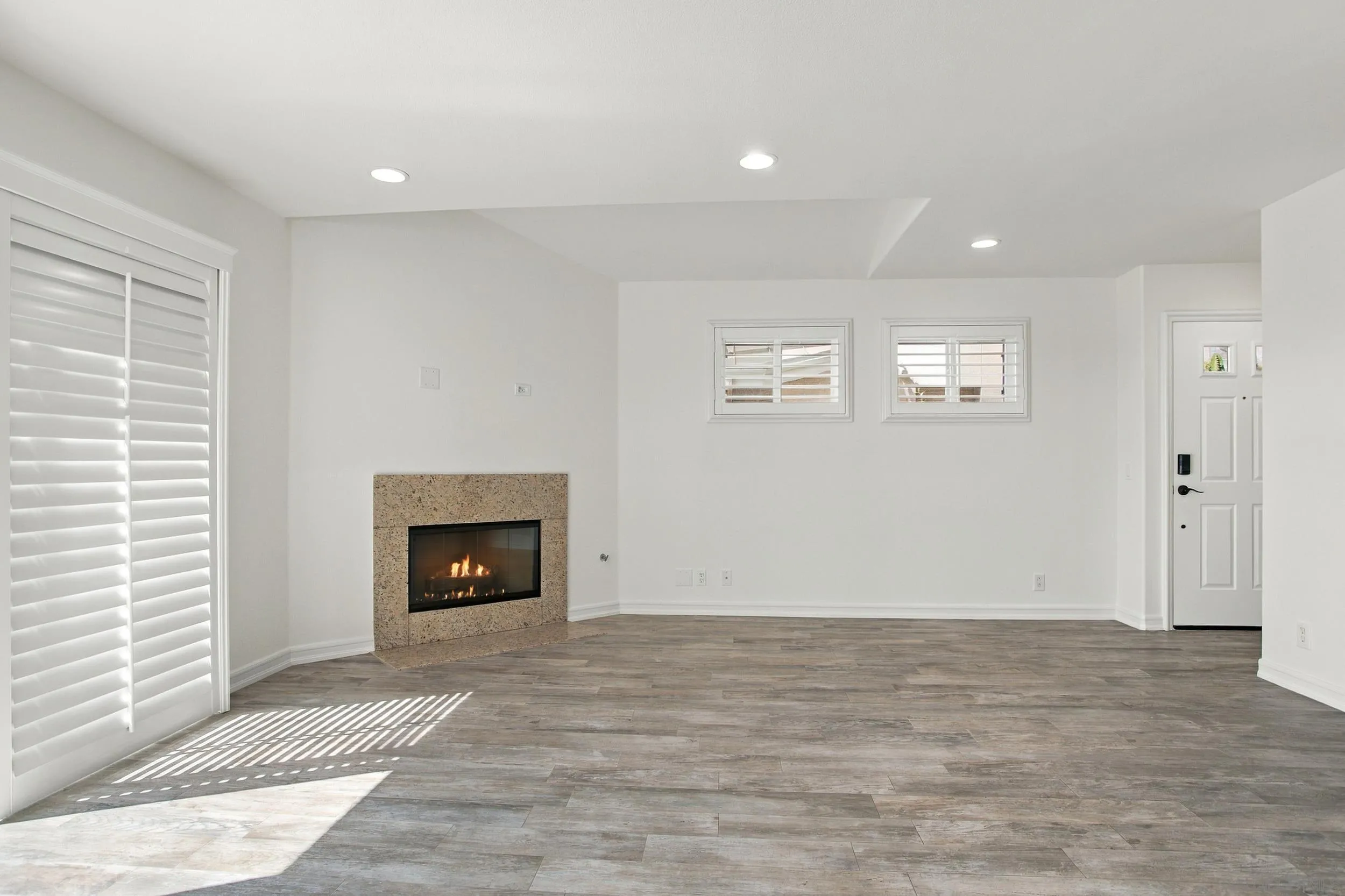 555 Eaton Street Unit G, Oceanside, CA 92054 - Photo 5 of 45, Oceanside, CA