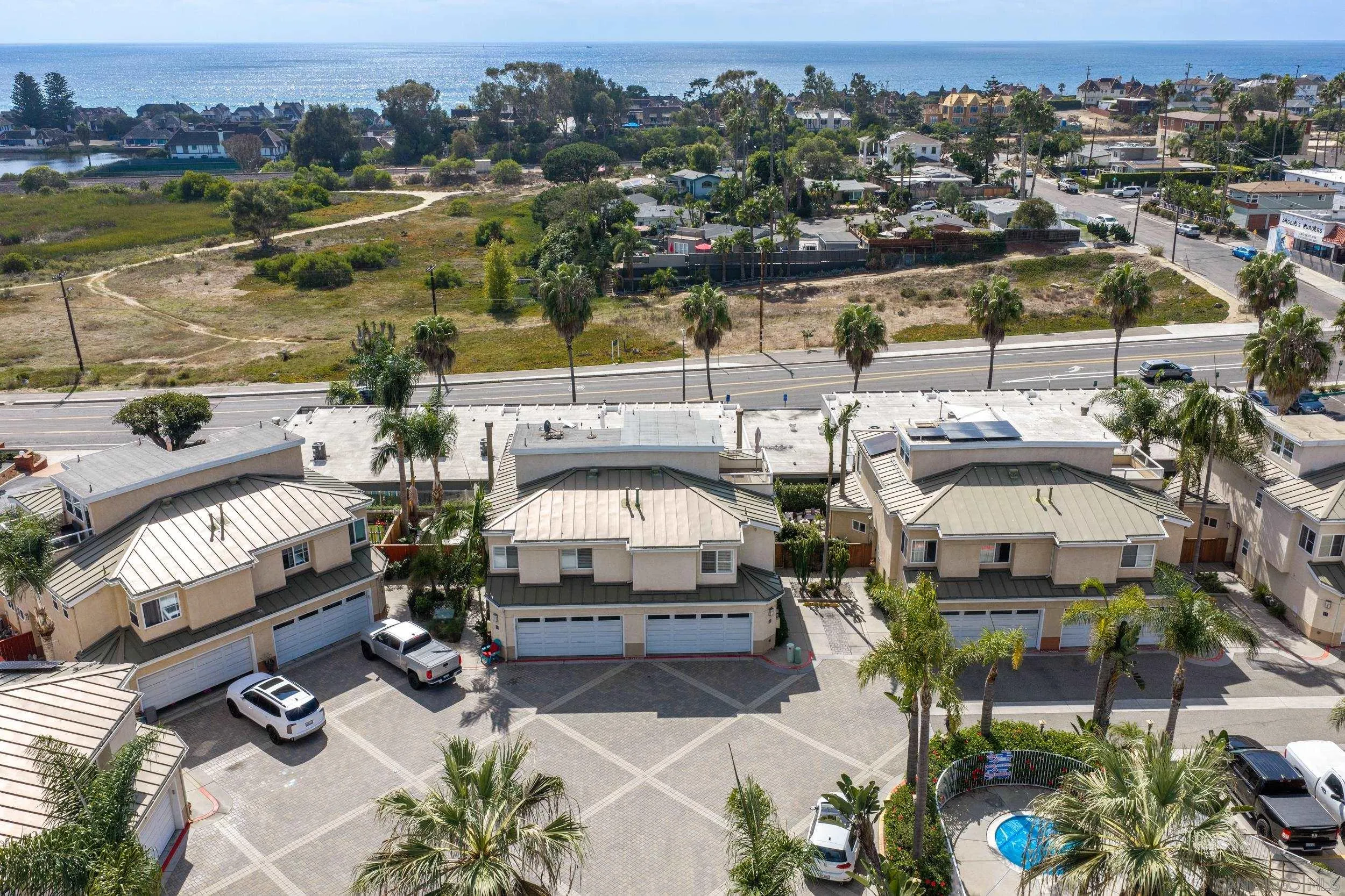 https://cdn.realtyfeed.com/cdn/127/260023496/f169950683fc1890528e691330511302.webp