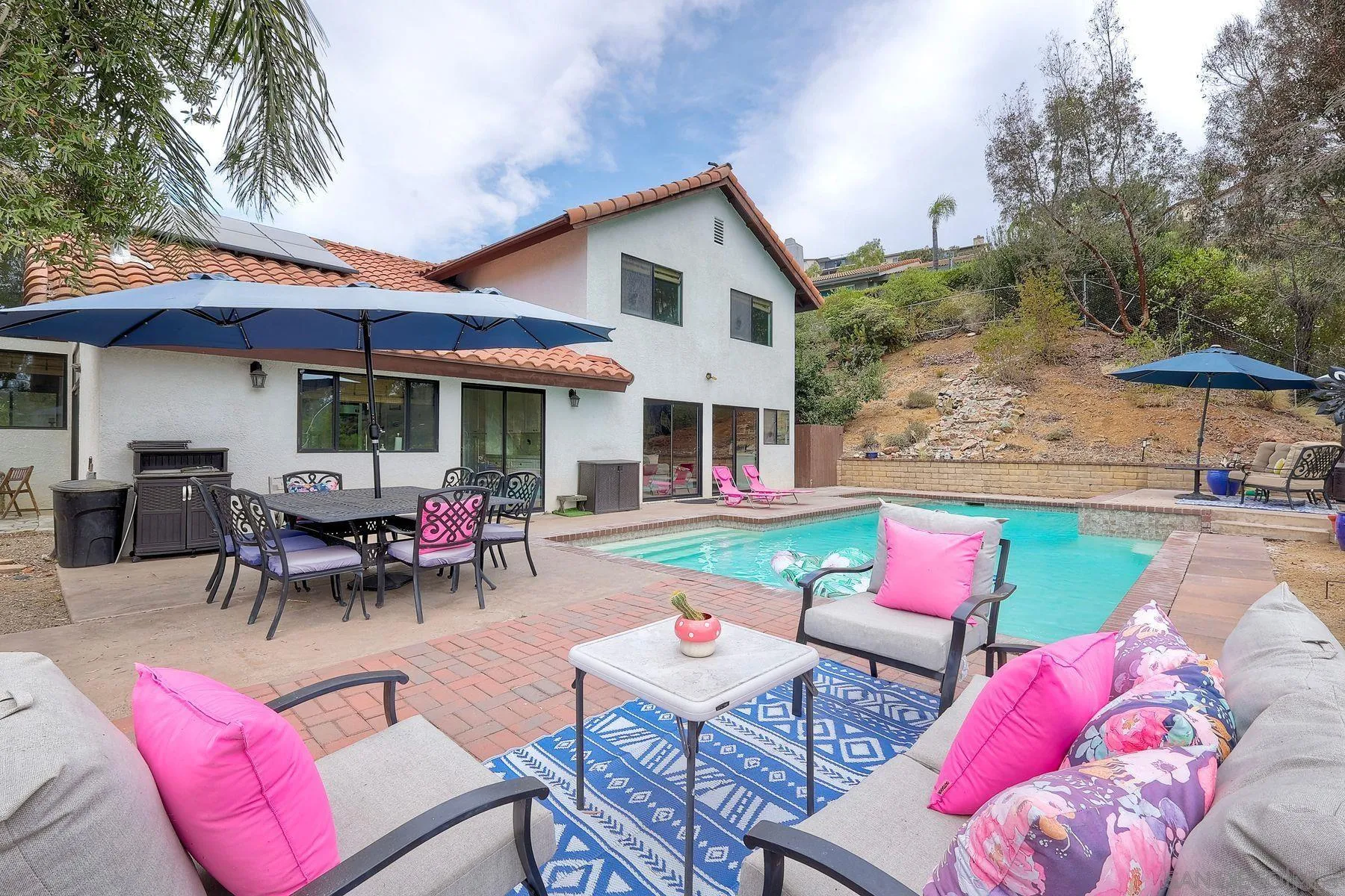 https://cdn.realtyfeed.com/cdn/127/260023497/199393d1ca30493a68ea1ea80235be8d.webp