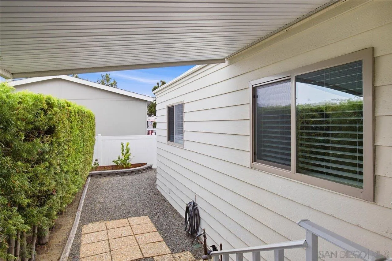 https://cdn.realtyfeed.com/cdn/127/260023501/0410606caaffcbbfae0c210e083299af.webp