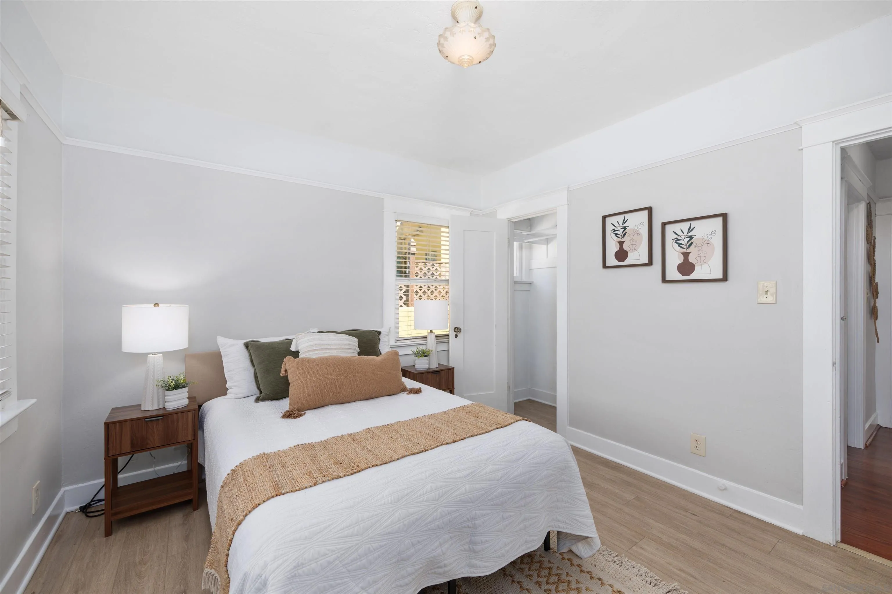 https://cdn.realtyfeed.com/cdn/127/260023502/1f304eedf51b2e522f459ce355745c2e.webp