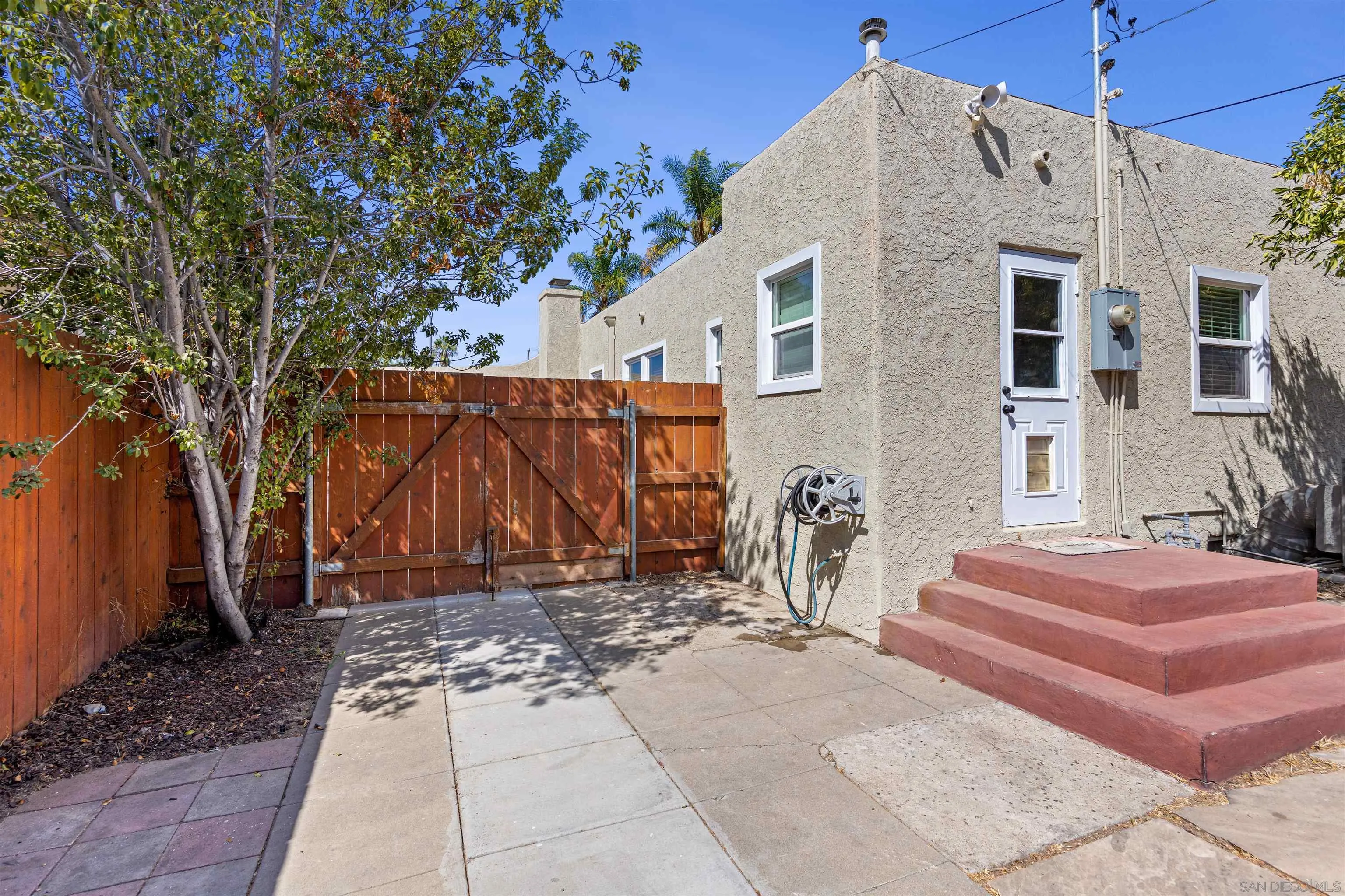 https://cdn.realtyfeed.com/cdn/127/260023502/d310f042a2075c492fc56d957b8f4184.webp