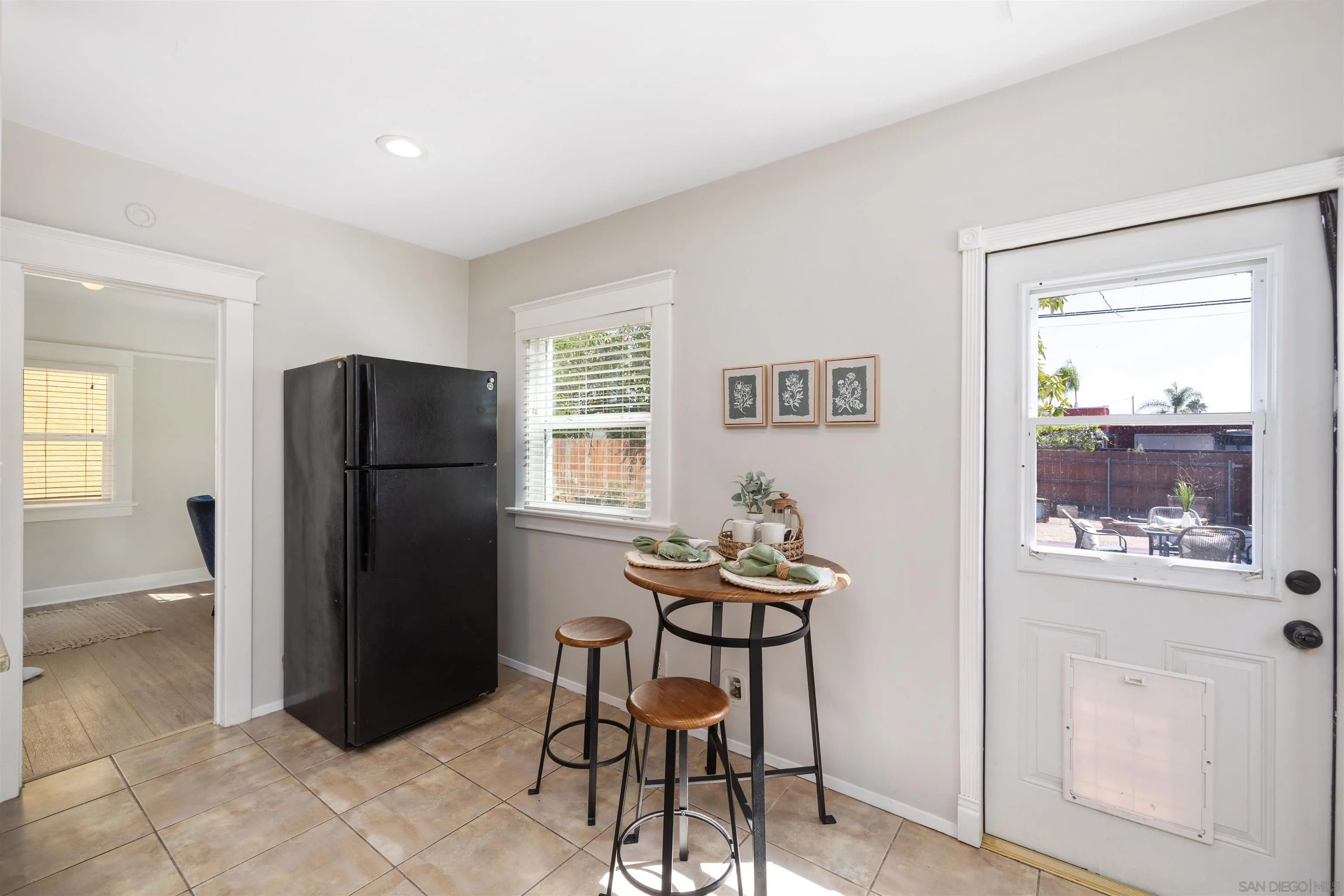 https://cdn.realtyfeed.com/cdn/127/260023502/ea109ce70a7b0d8662c6689a308e1b7e.webp