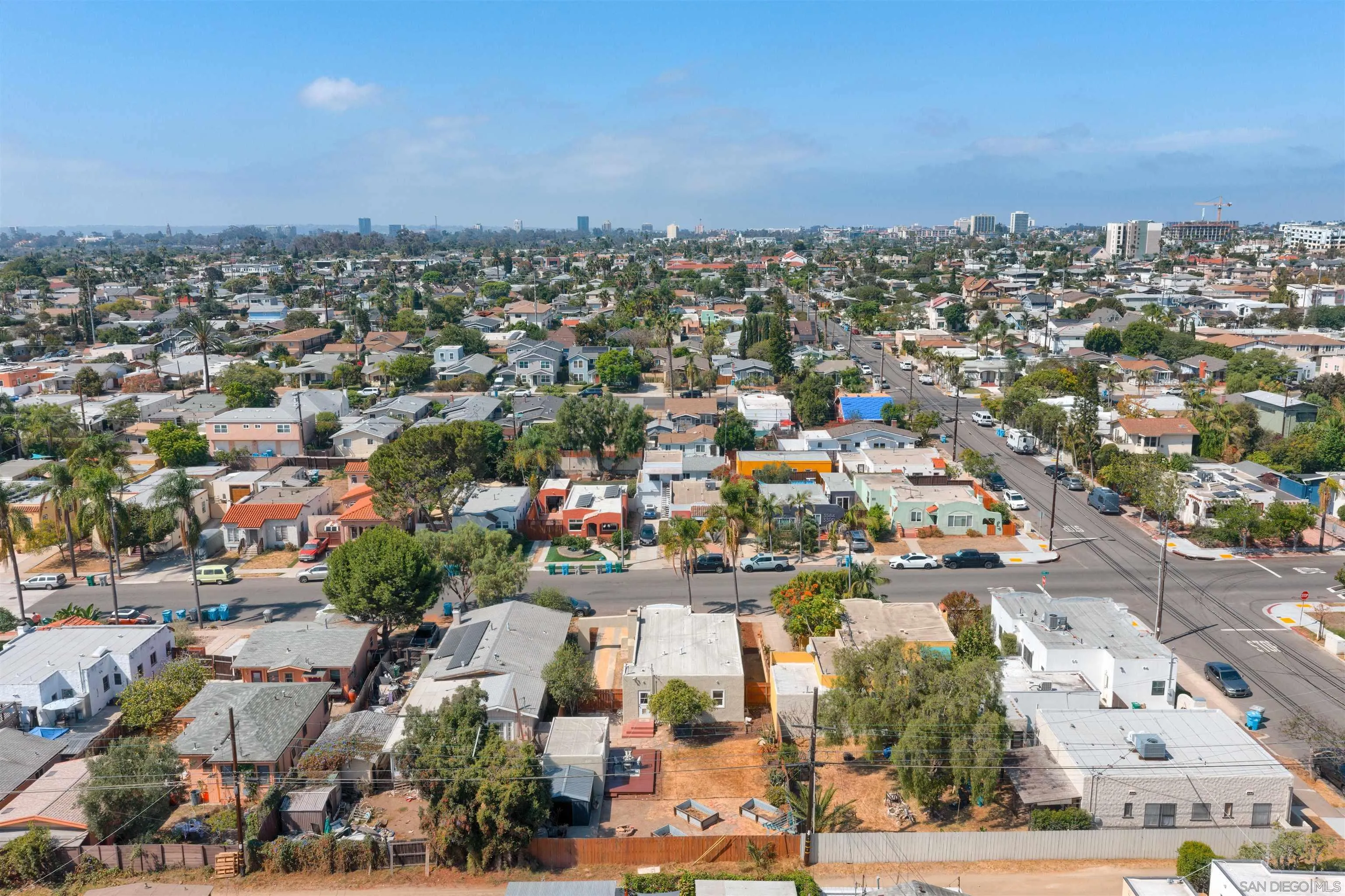 https://cdn.realtyfeed.com/cdn/127/260023502/f9e67330ecc0cf8f871bd3971455fecd.webp