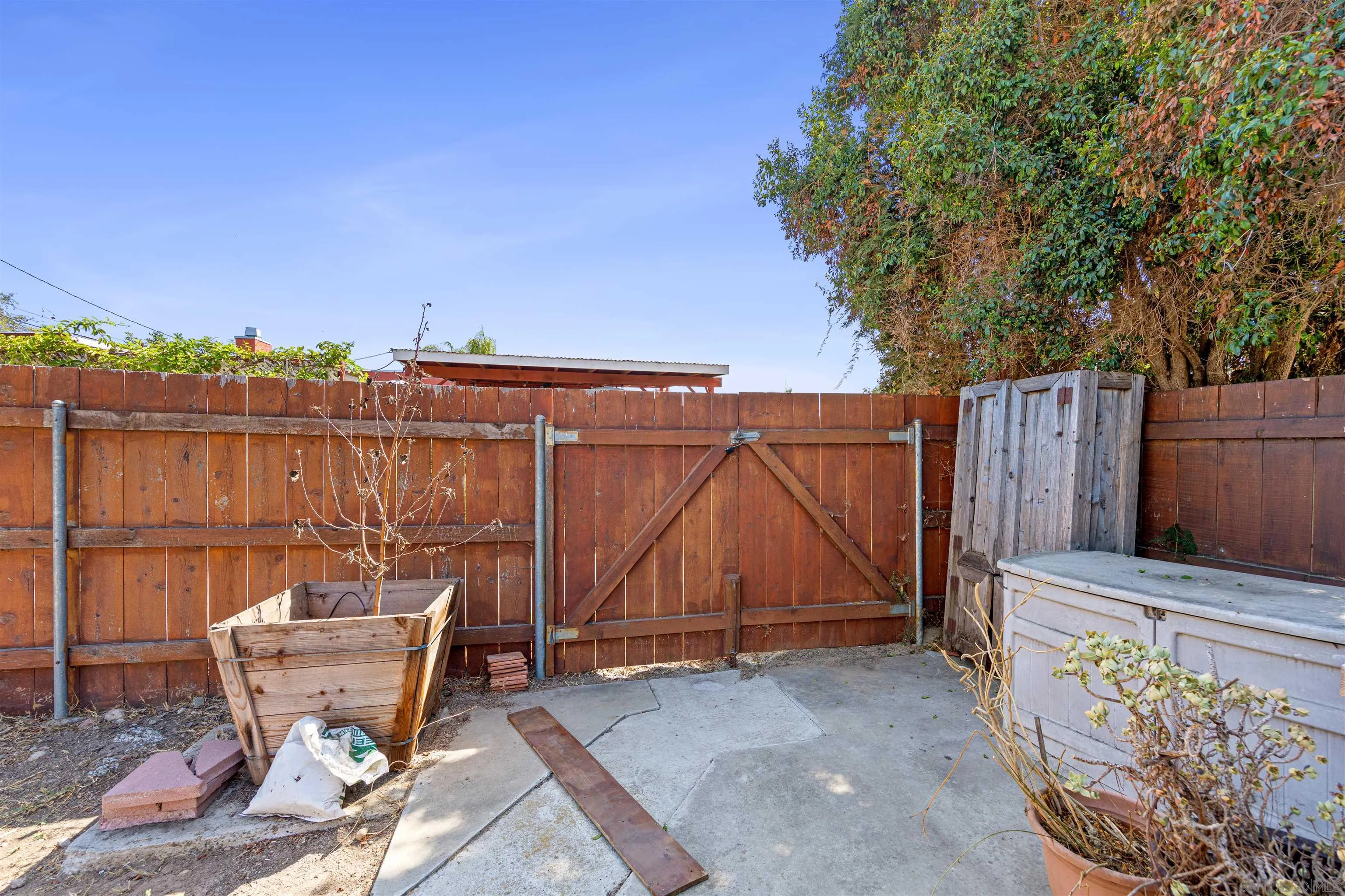 https://cdn.realtyfeed.com/cdn/127/260023502/f9edcff2e887e1c7386127295cb2cd23.webp