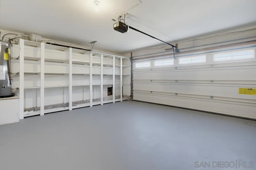 https://cdn.realtyfeed.com/cdn/127/260023509/548d48c10689646ea872c380acde0bc1.webp