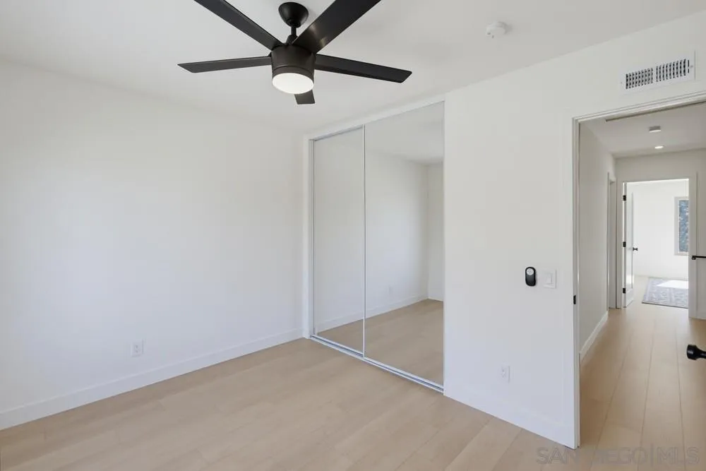 https://cdn.realtyfeed.com/cdn/127/260023509/c2c79364924612387a0d0d4bd7cda6a5.webp