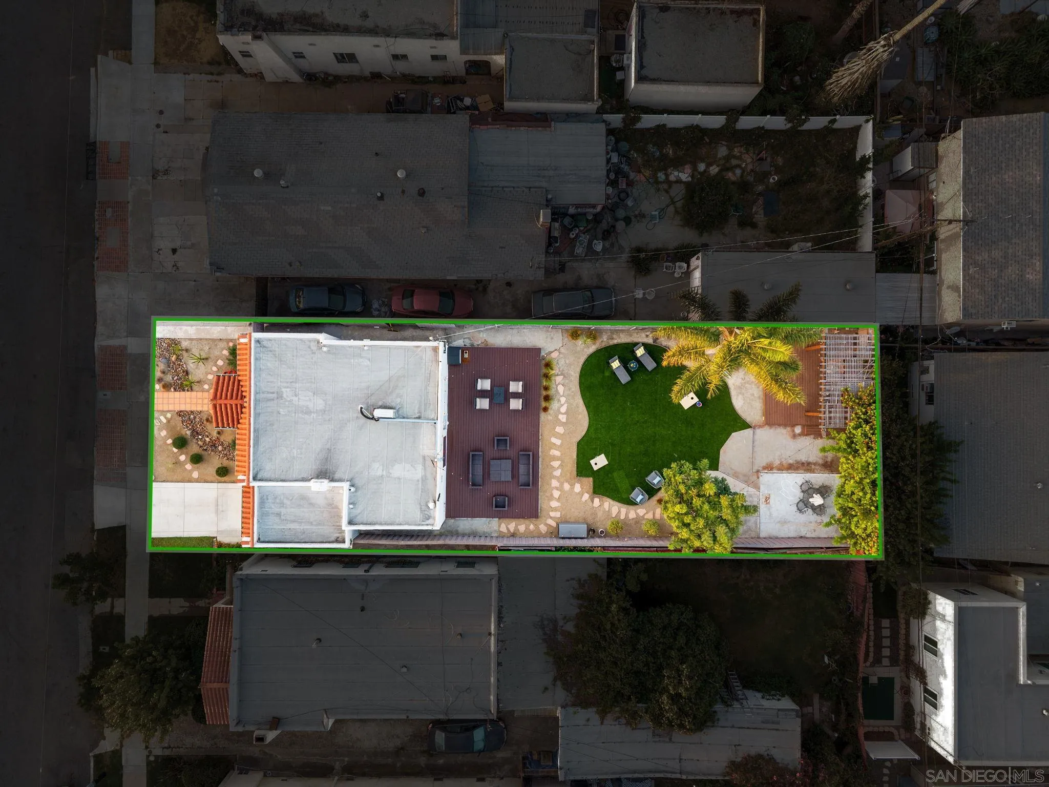 https://cdn.realtyfeed.com/cdn/127/260023510/407c2eb961af3eb723d41b06b75a034f.webp