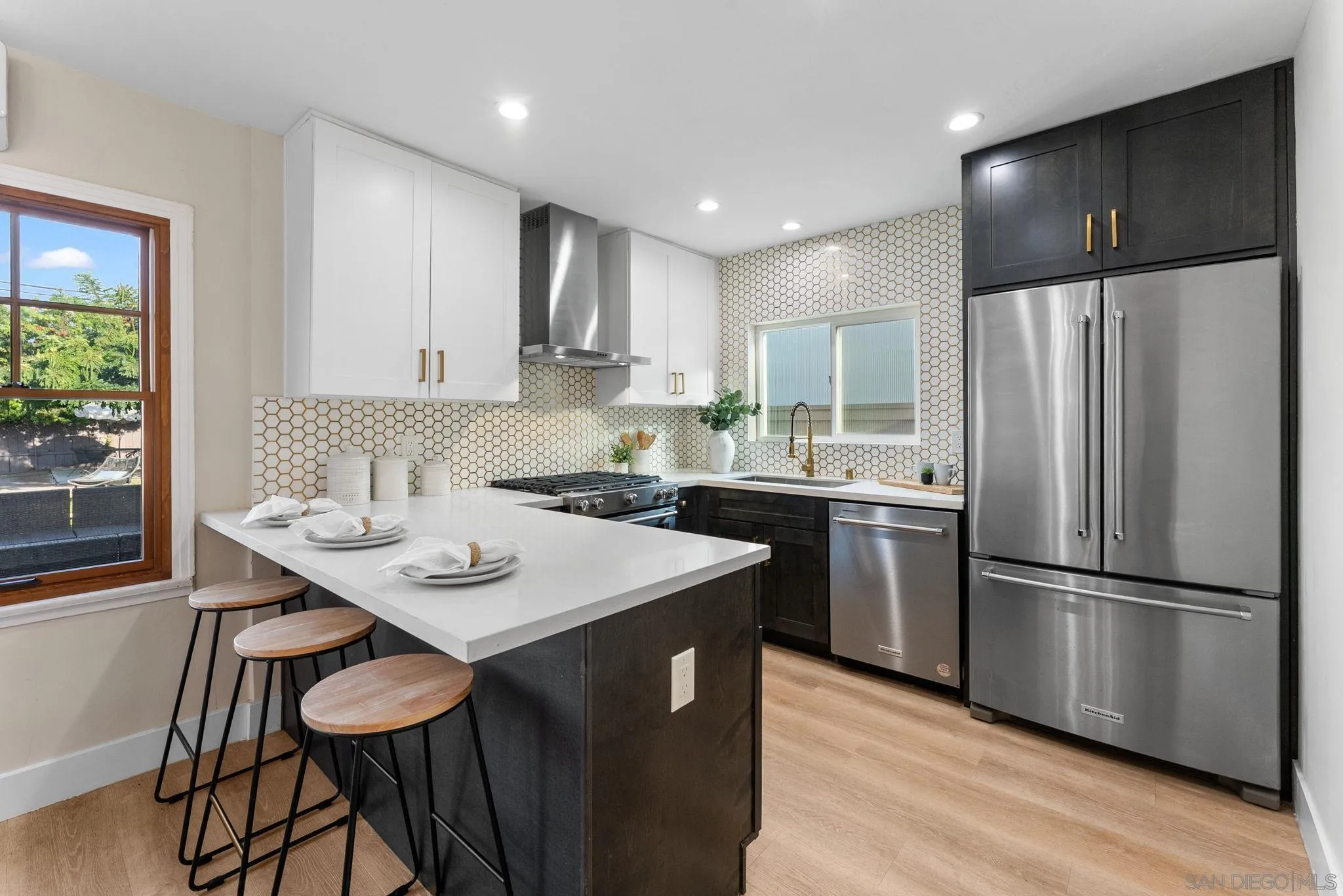 https://cdn.realtyfeed.com/cdn/127/260023510/c251d55a3307351b2e1cace2306f604c.webp