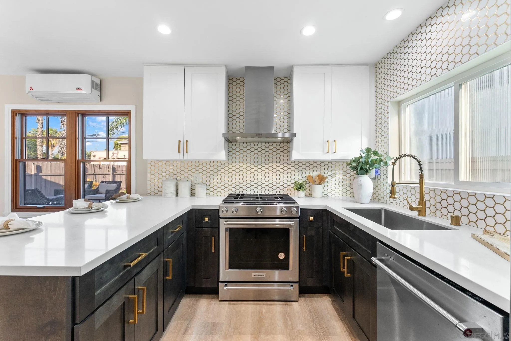 https://cdn.realtyfeed.com/cdn/127/260023510/d8af58cd7e716bdb7ed83cd0f739c214.webp