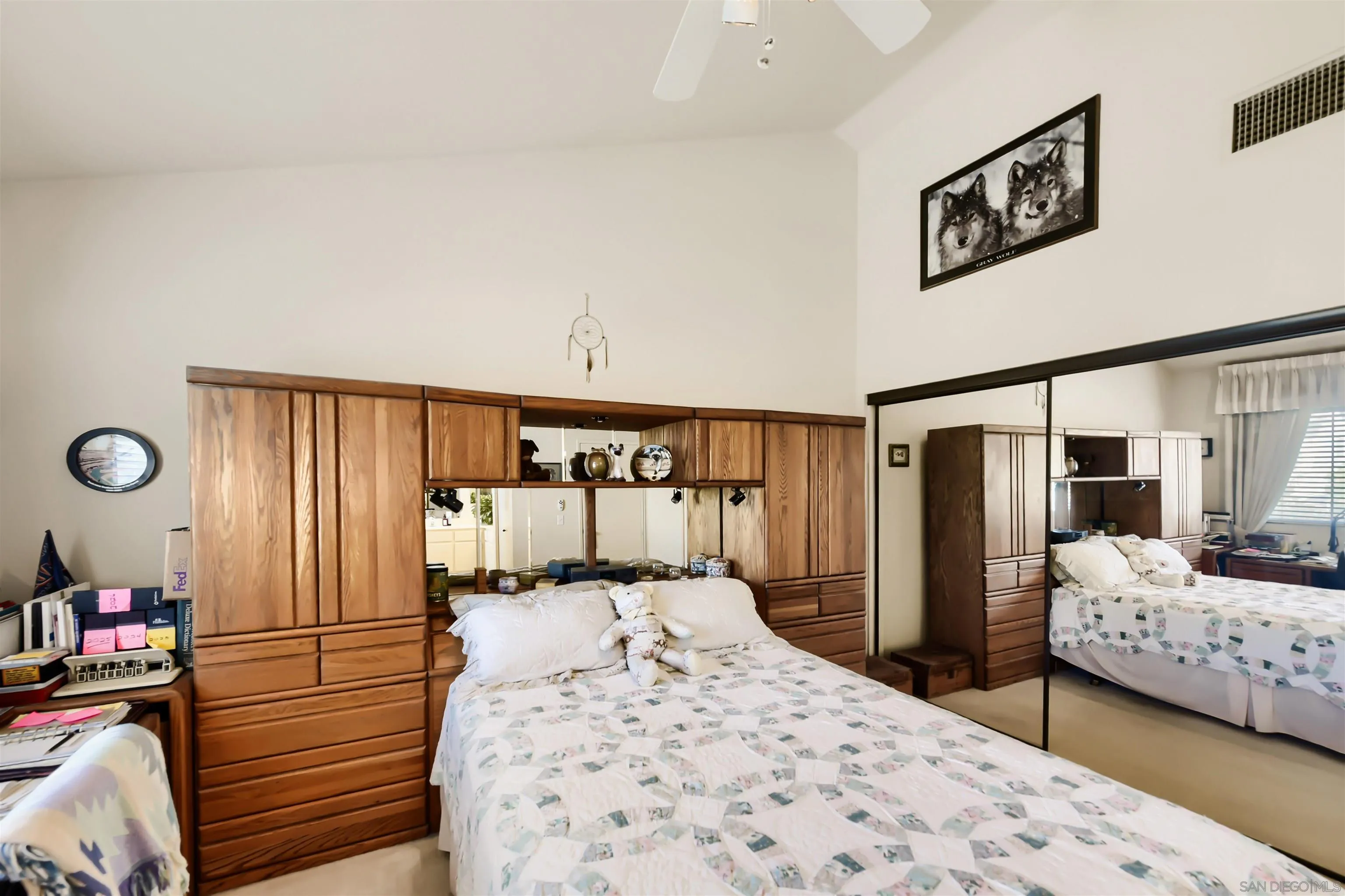 https://cdn.realtyfeed.com/cdn/127/260023512/133111b4f62ab6ff0ab23e6879e78aef.webp