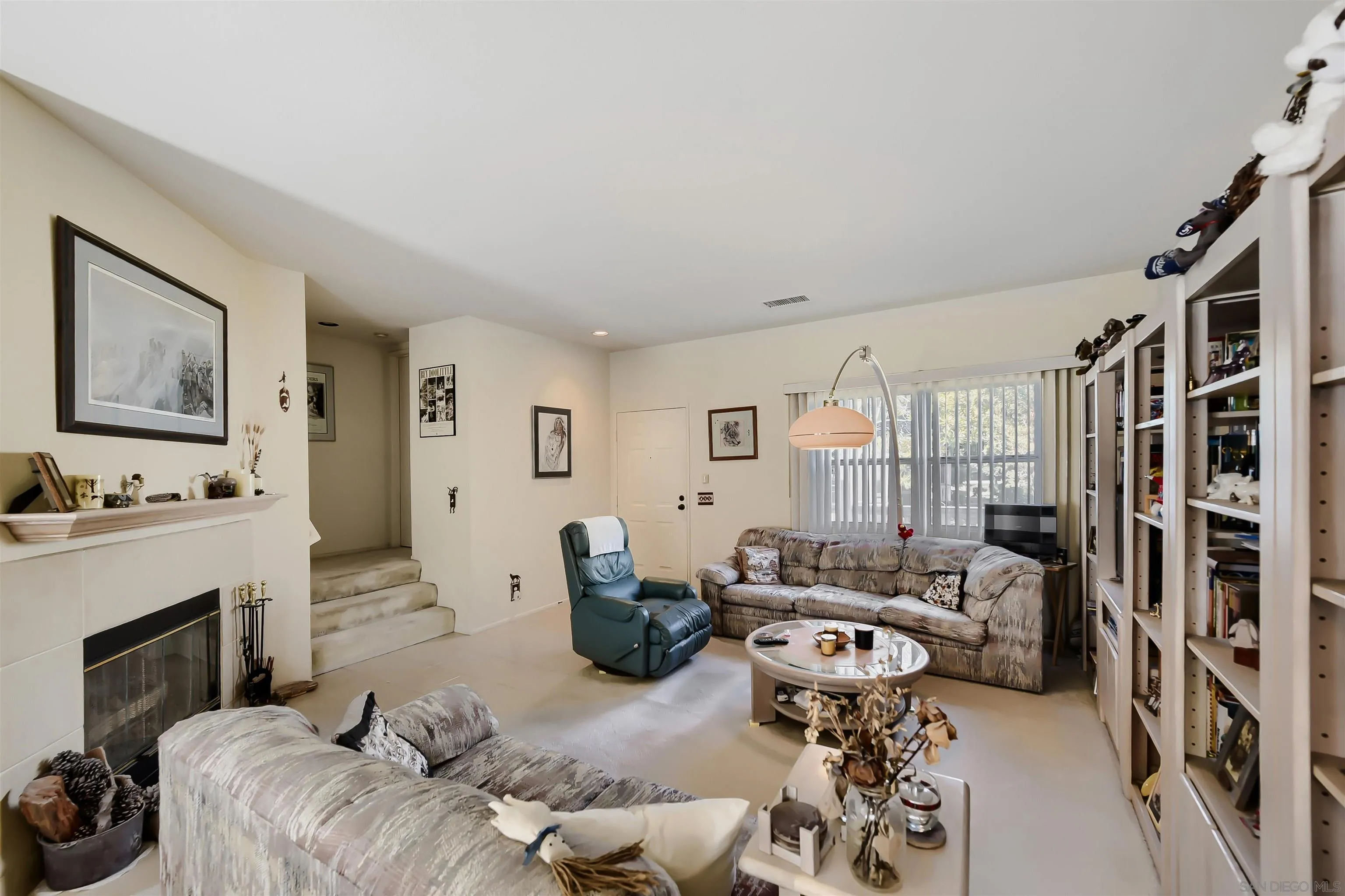 https://cdn.realtyfeed.com/cdn/127/260023512/427272e888fc7e0431127f95ddbb49cf.webp