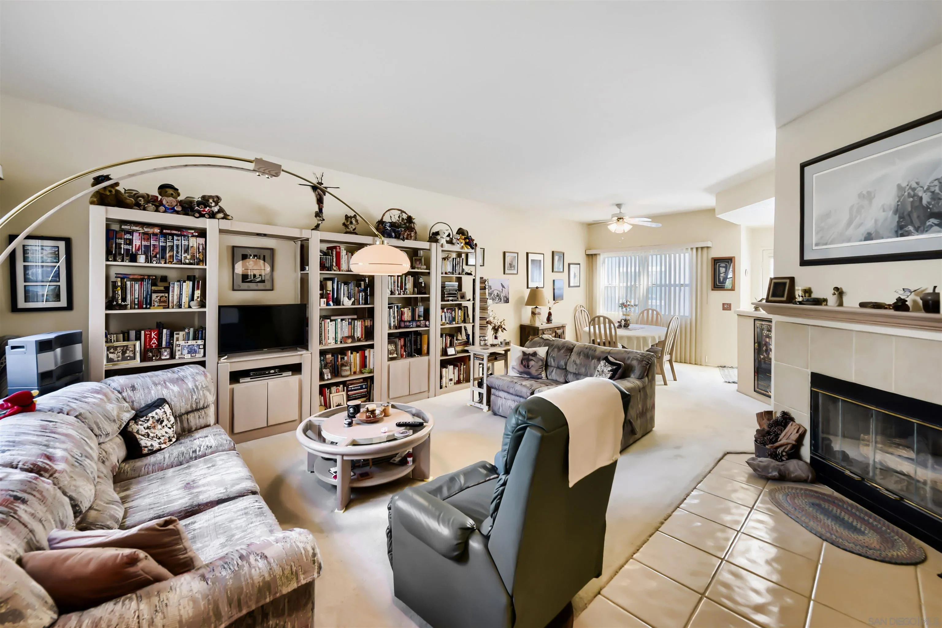 https://cdn.realtyfeed.com/cdn/127/260023512/9dec32a5a4107512867d2b907f26c5a0.webp
